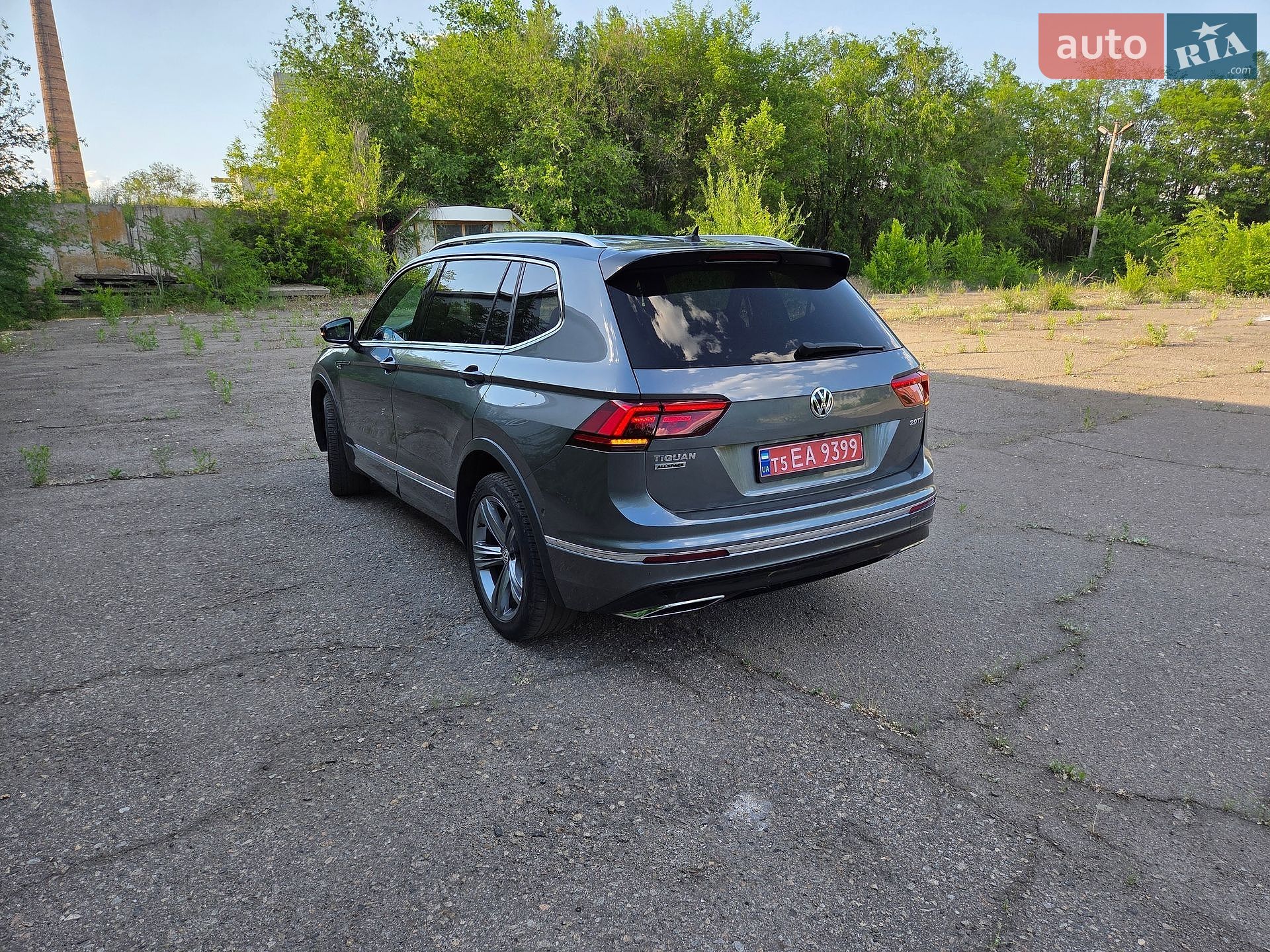 Volkswagen Tiguan 2019 VIN WVGZZZ5NZKM002526 фото оголошення 48 з 96