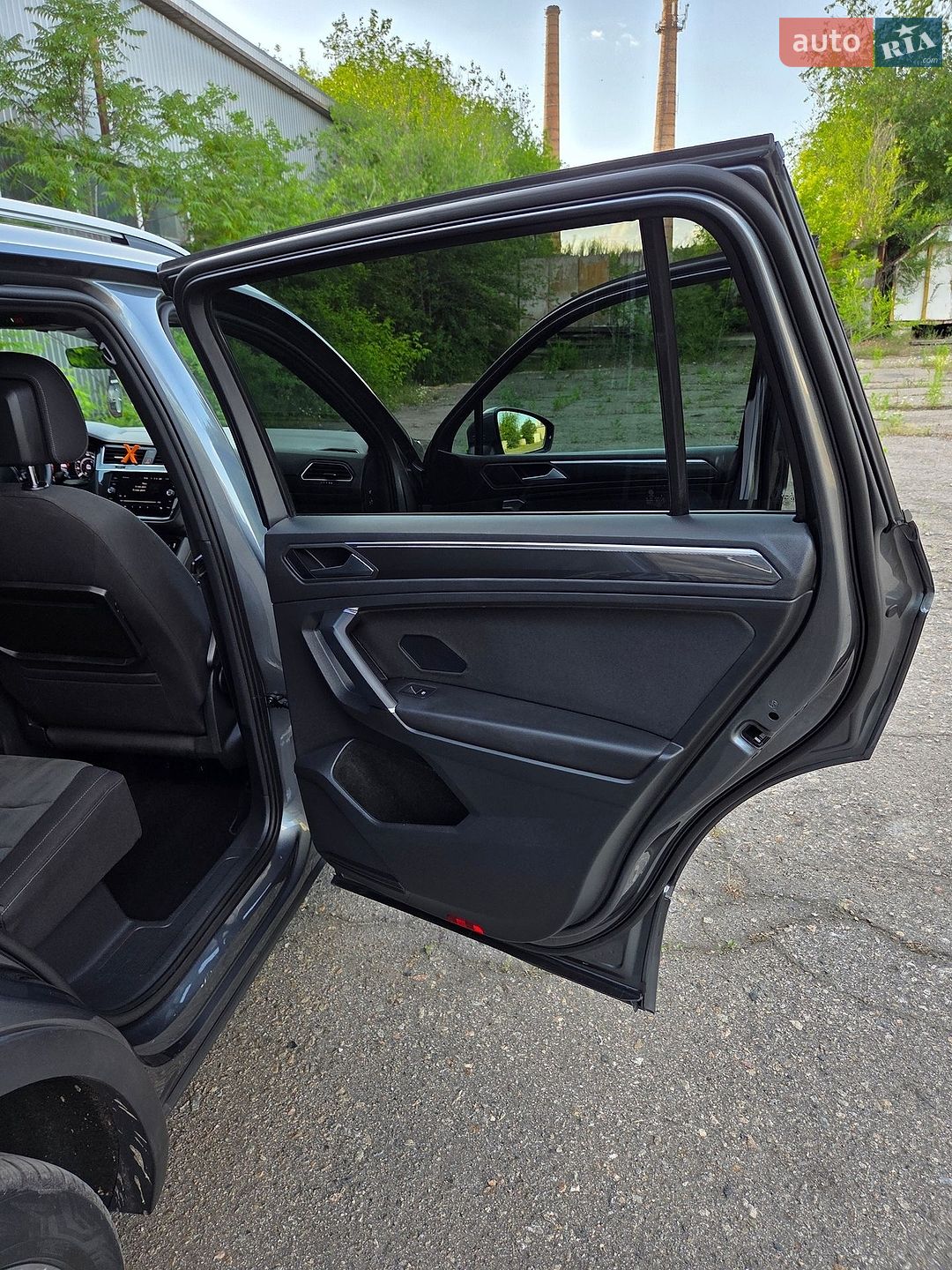 Volkswagen Tiguan 2019 VIN WVGZZZ5NZKM002526 фото оголошення 56 з 96