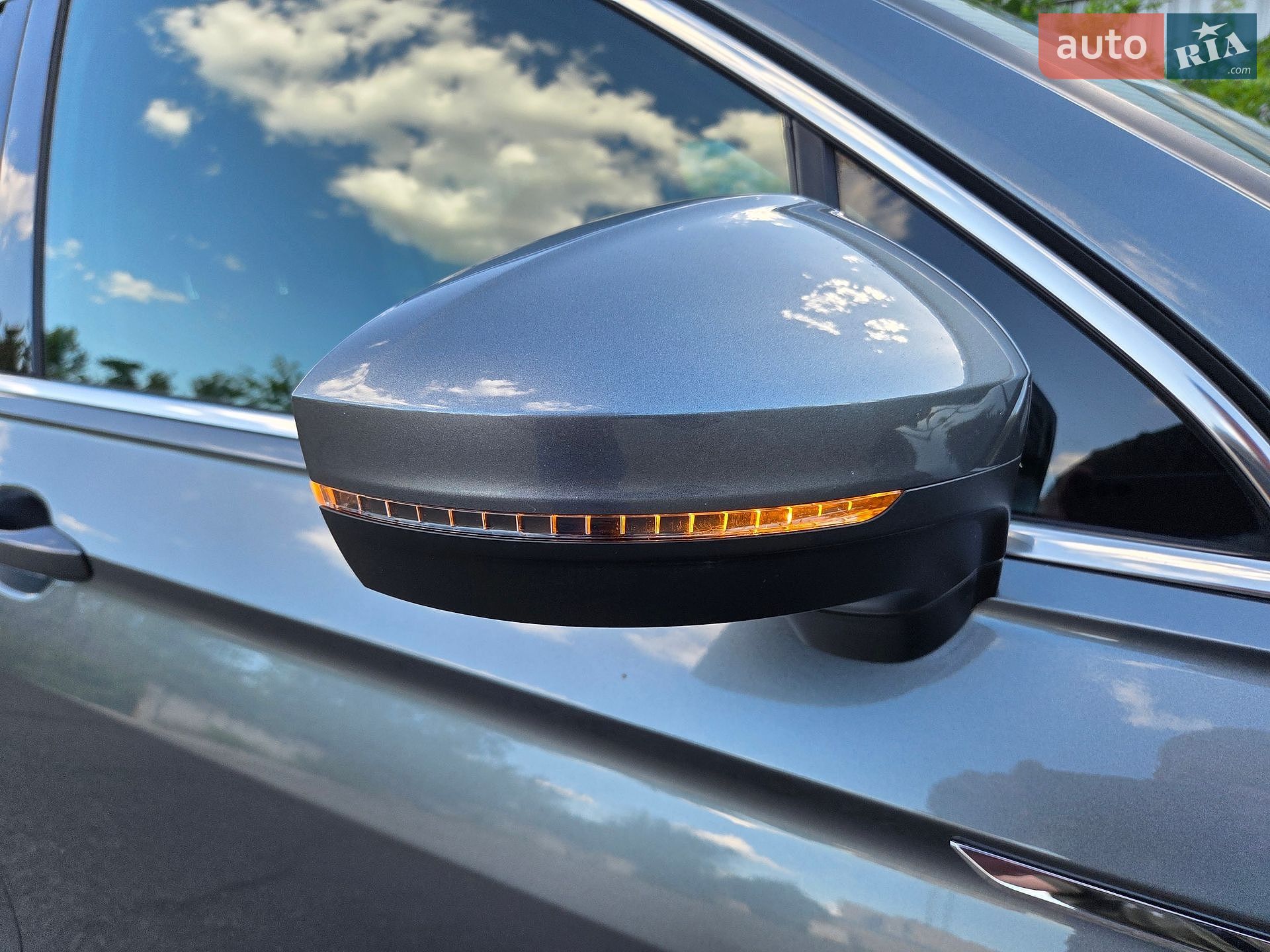 Volkswagen Tiguan 2019 VIN WVGZZZ5NZKM002526 фото оголошення 65 з 96