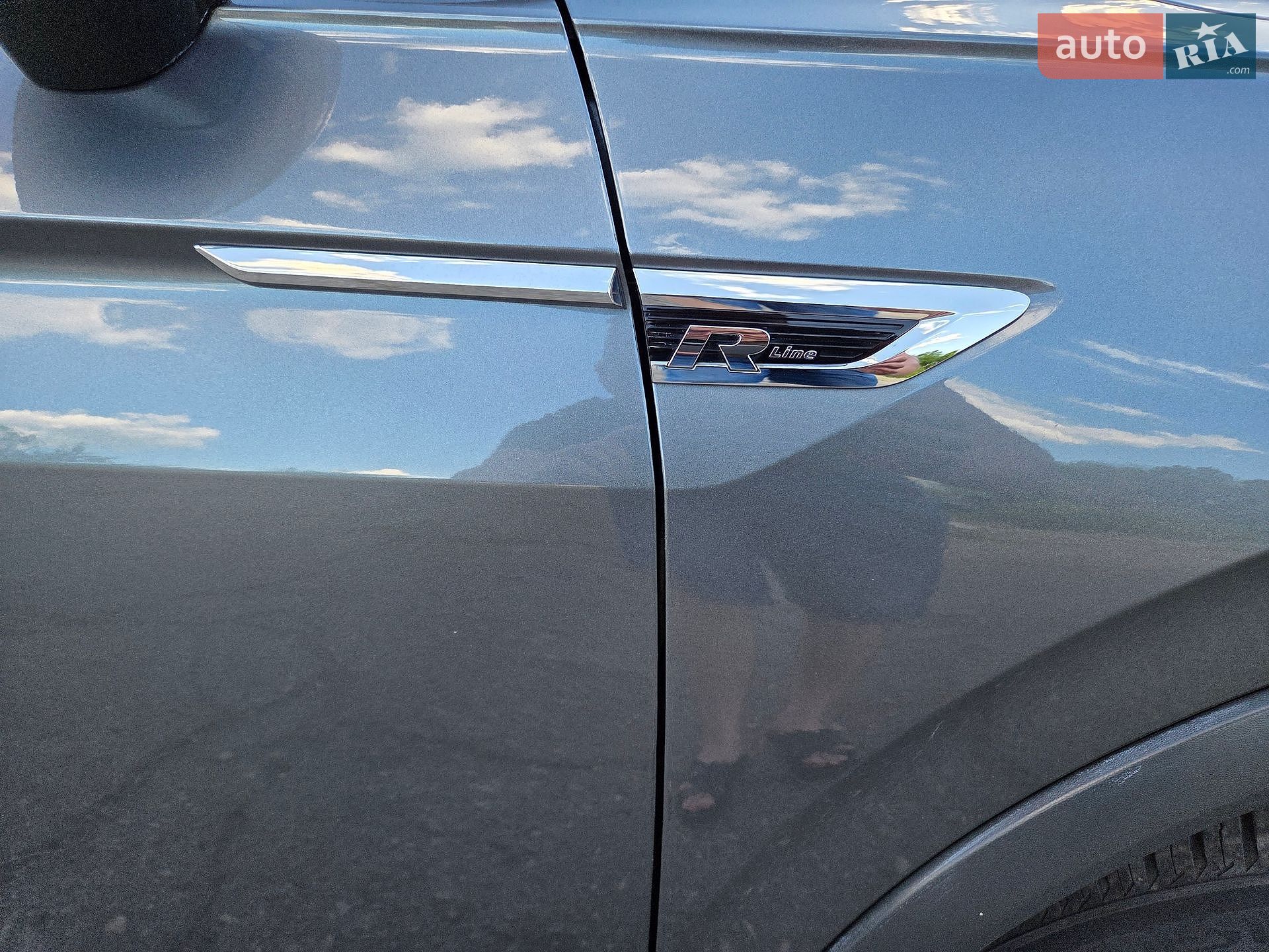 Volkswagen Tiguan 2019 VIN WVGZZZ5NZKM002526 фото оголошення 66 з 96