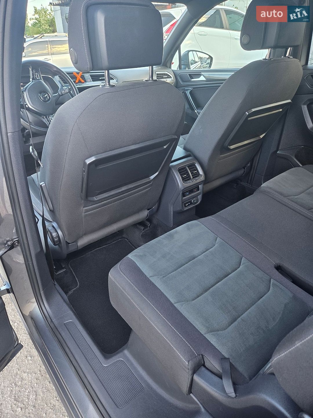 Volkswagen Tiguan 2019 VIN WVGZZZ5NZKM002526 фото оголошення 85 з 96