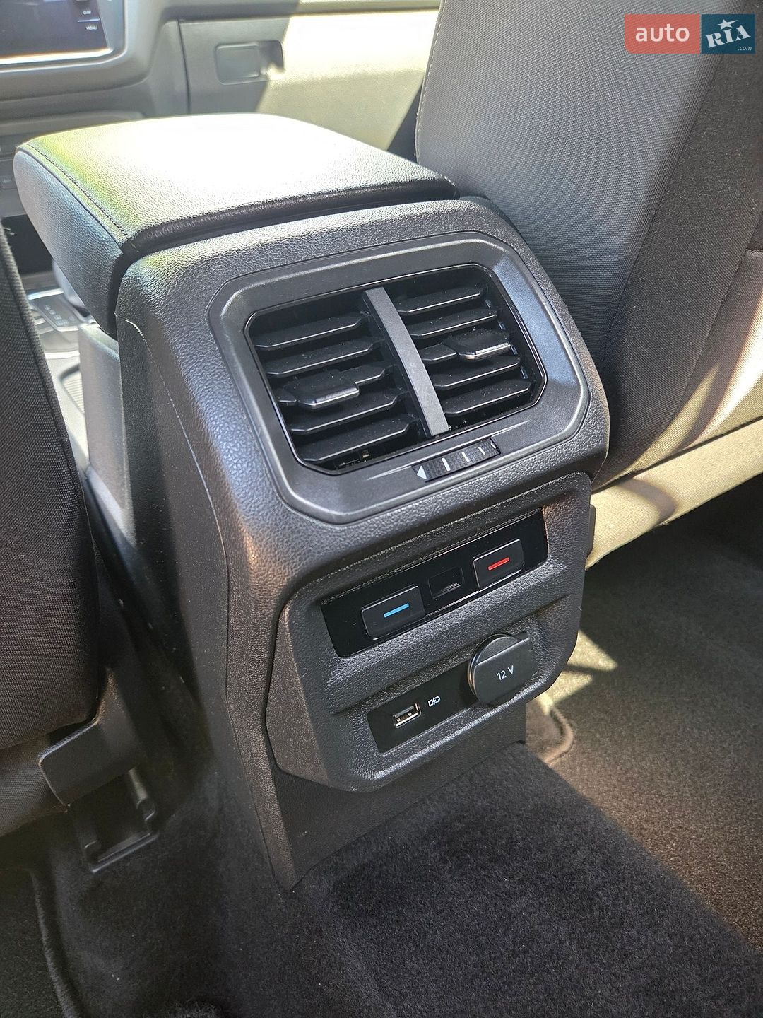 Volkswagen Tiguan 2019 VIN WVGZZZ5NZKM002526 фото оголошення 86 з 96