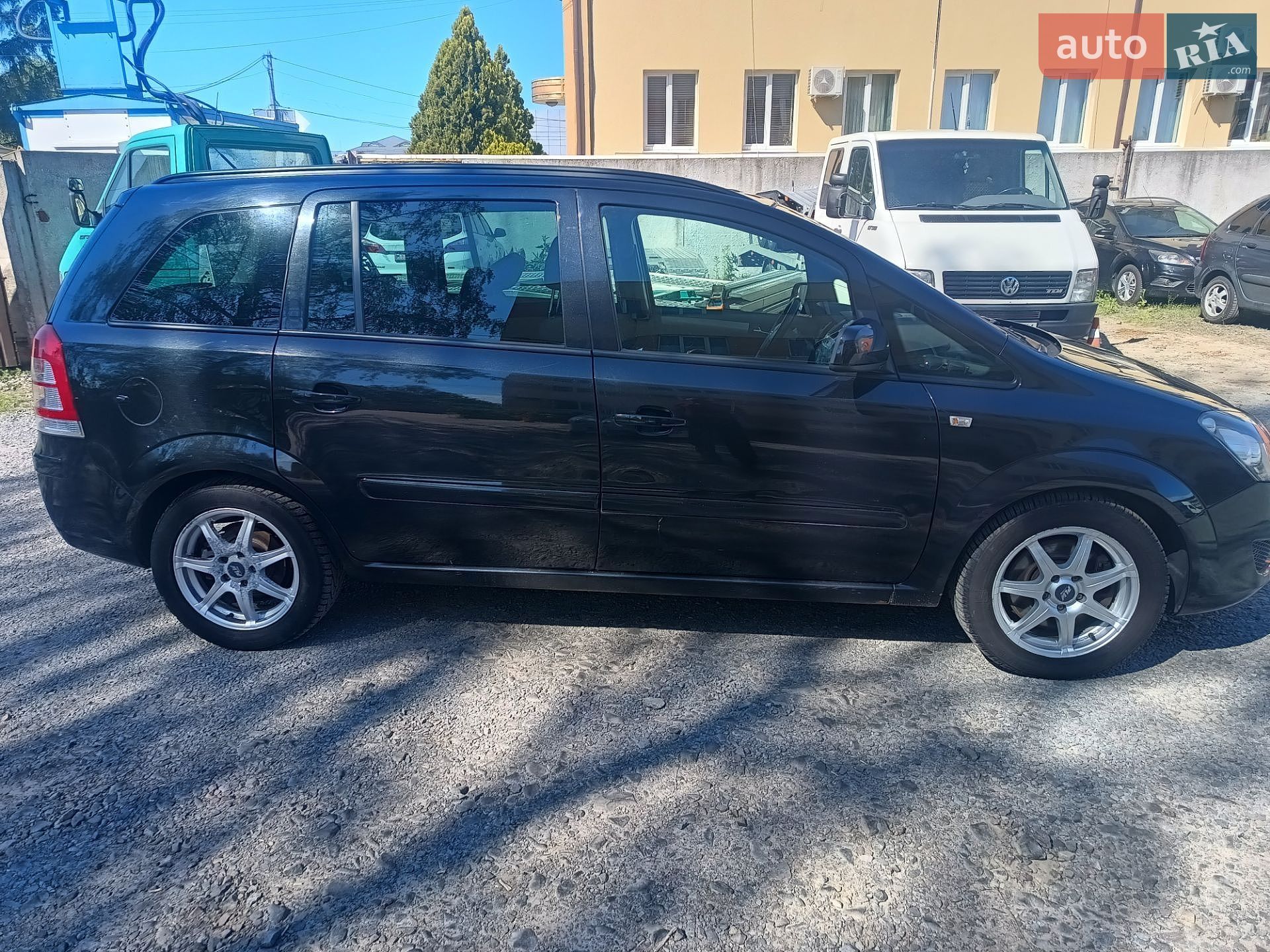 Opel Zafira 2013 VIN W0L0AHM75D2063938 фото оголошення 4 з 13