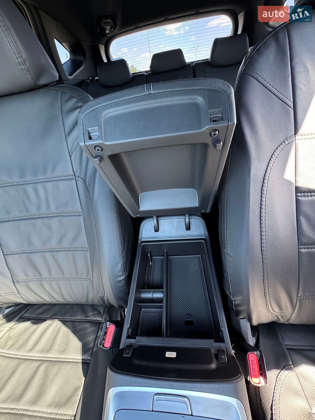 Hyundai Tucson 2023 VIN TMAJB81DBMJ289116 фото оголошення 14 з 21