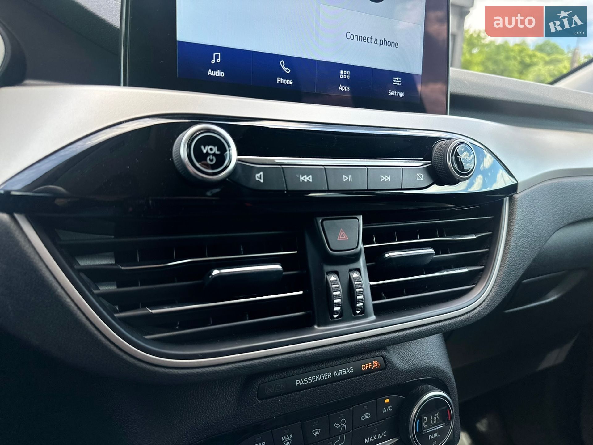 Ford Escape 2021 VIN 1FMCU0G68MUA45886 фото оголошення 20 з 27