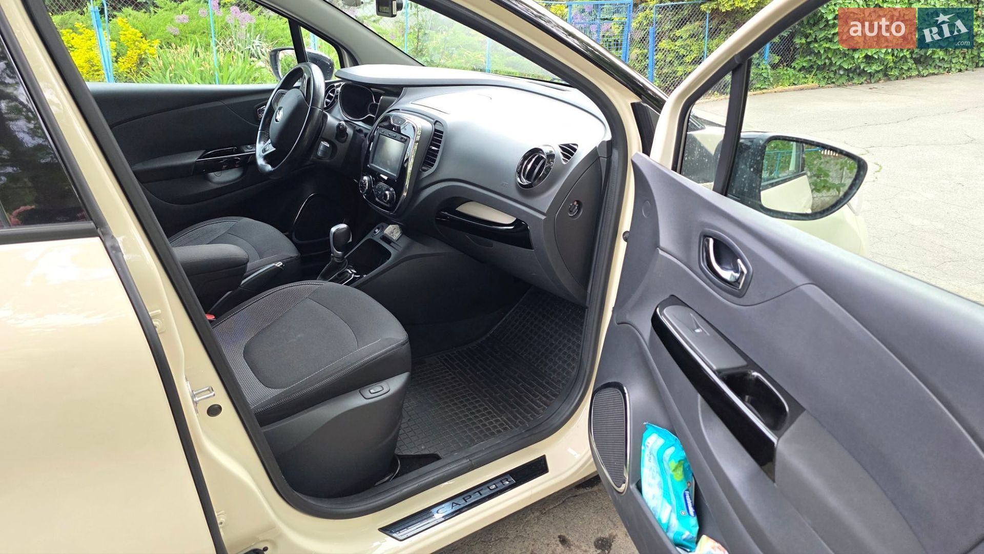 Renault Captur 2016 VIN VF12REL1E55603445 фото оголошення 13 з 25