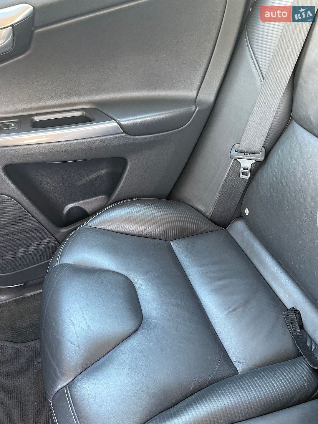 Volvo XC60 2012 VIN YV1DZ8256D2401734 фото оголошення 15 з 26