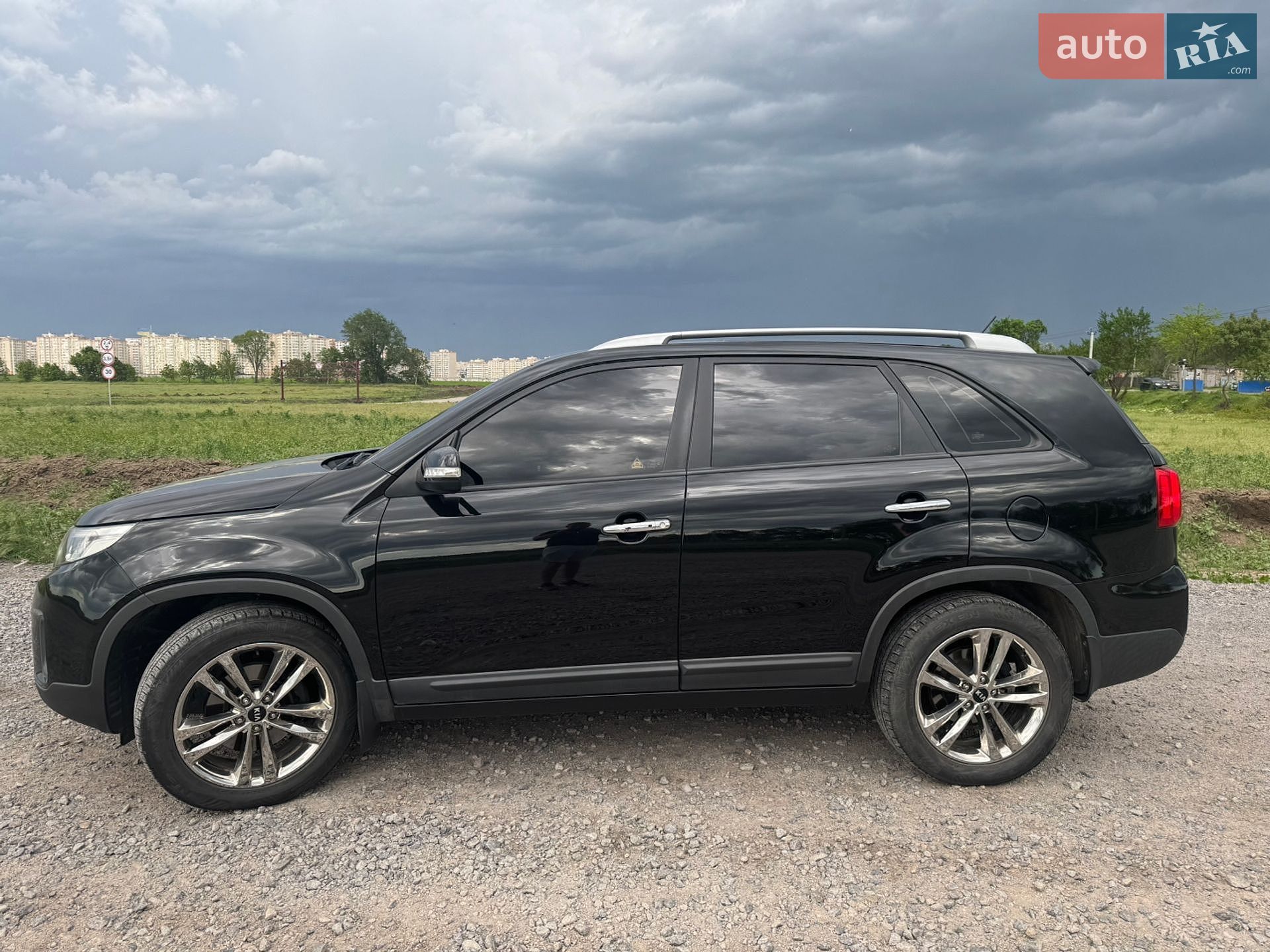 Kia Sorento 2013 VIN KNAKW815BEA484619 фото оголошення 3 з 15