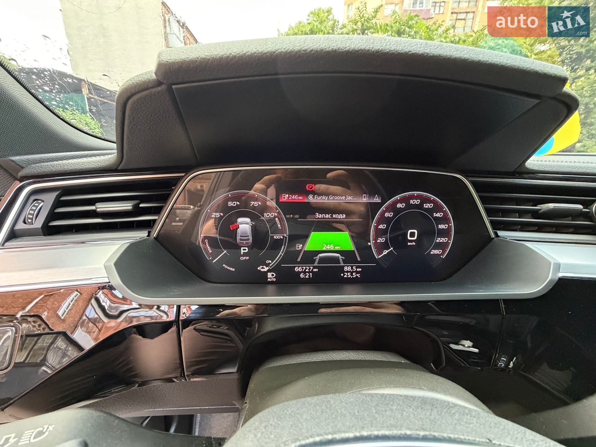 Audi e-tron Sportback 2021 VIN WAUZZZGE4NB017752 фото оголошення 3 з 7