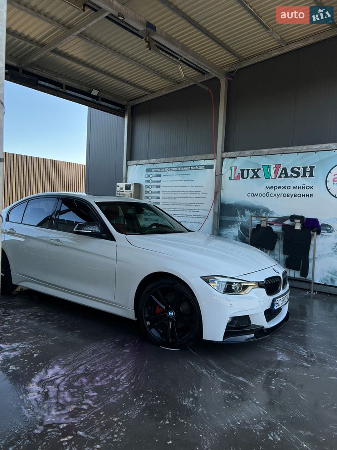BMW 3 Series 2016 VIN WBA8E9G5XGNU29330 фото оголошення 11 з 12