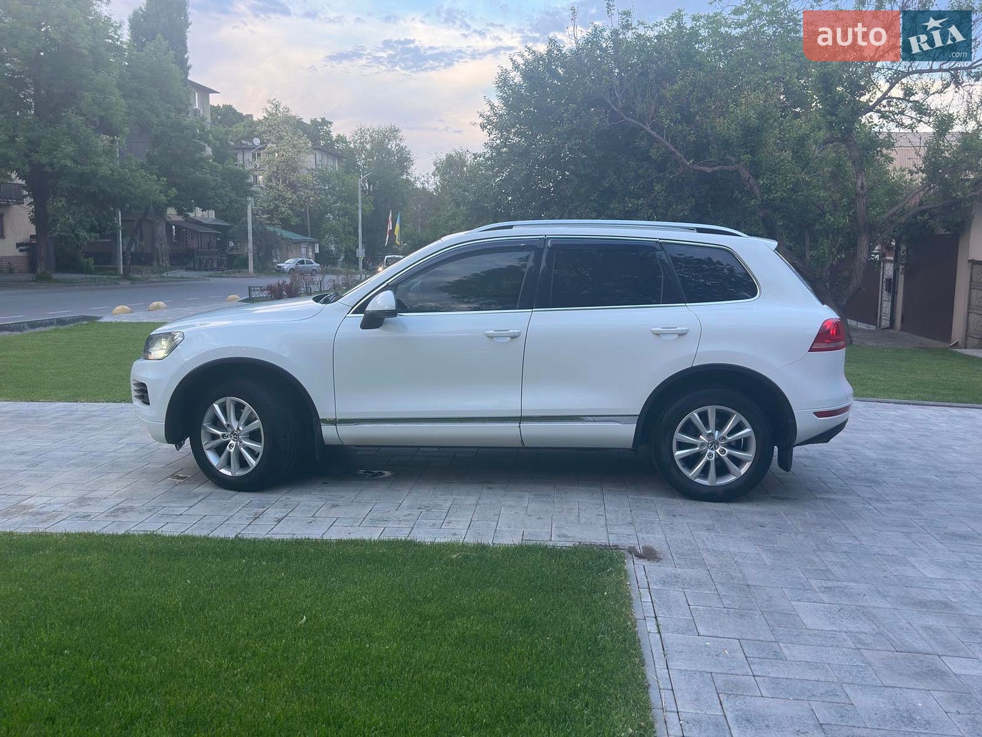 Volkswagen Touareg 2012 VIN WVGZZZ7PZCD056328 фото оголошення 7 з 15