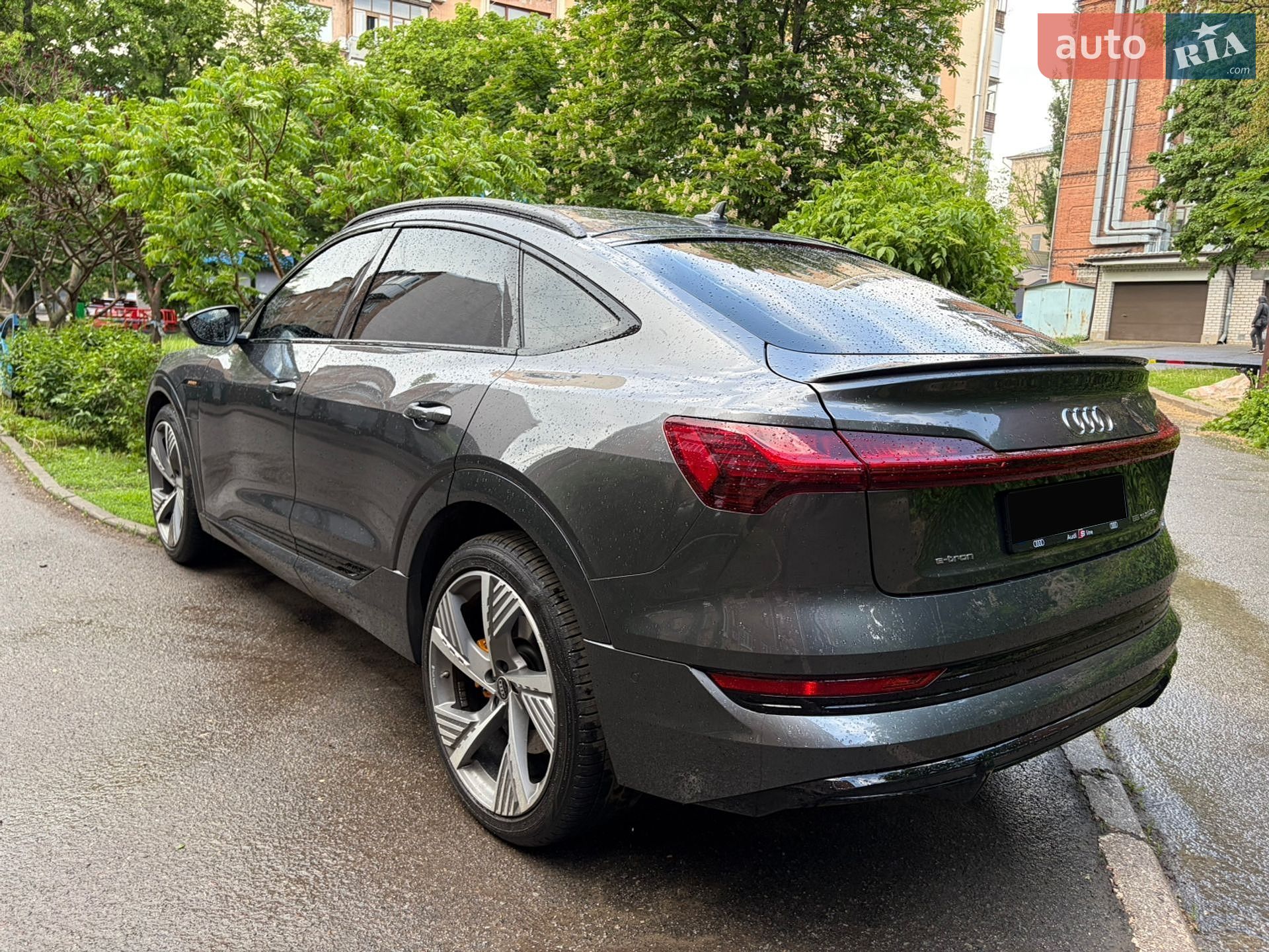 Audi e-tron Sportback 2021 VIN WAUZZZGE4NB017752 фото оголошення 5 з 7