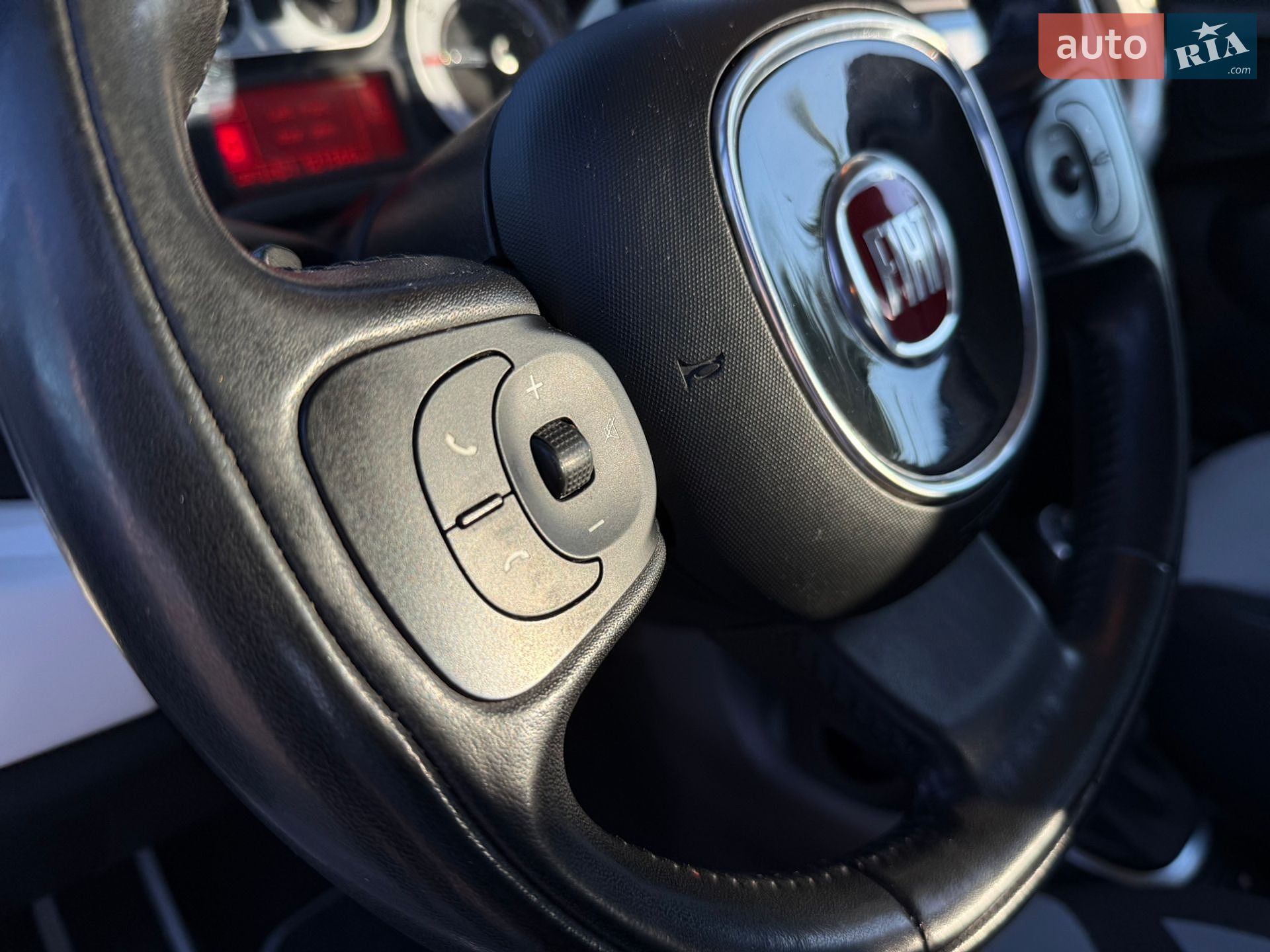 Fiat 500L 2014 VIN ZFA19900005129500 фото оголошення 16 з 29