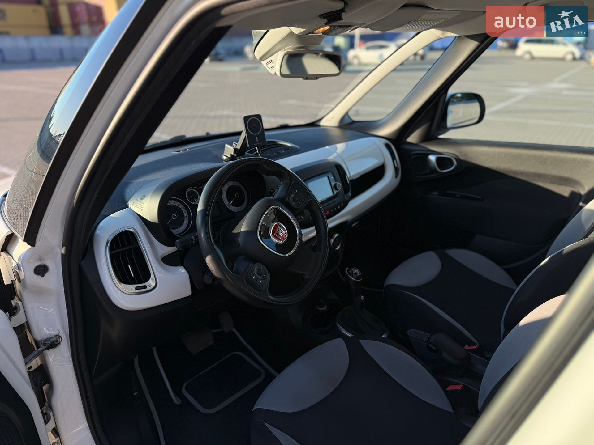 Fiat 500L 2014 VIN ZFA19900005129500 фото оголошення 21 з 29