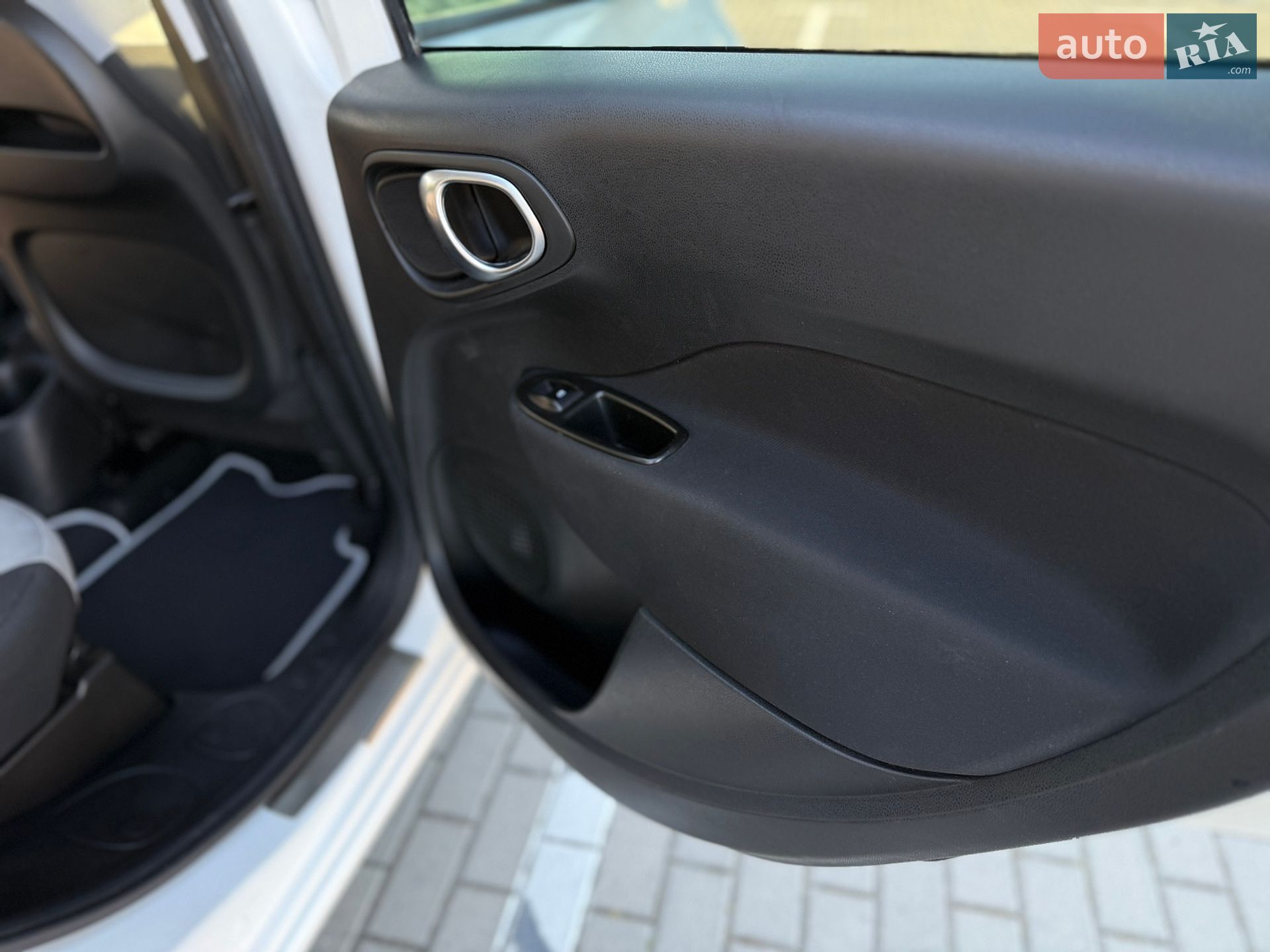 Fiat 500L 2014 VIN ZFA19900005129500 фото оголошення 24 з 29