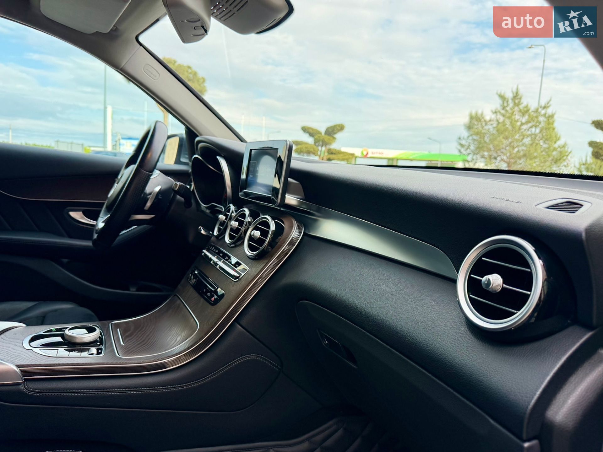 Mercedes-Benz GLC-Class 2015 VIN WDC2539461F024800 фото оголошення 32 з 67