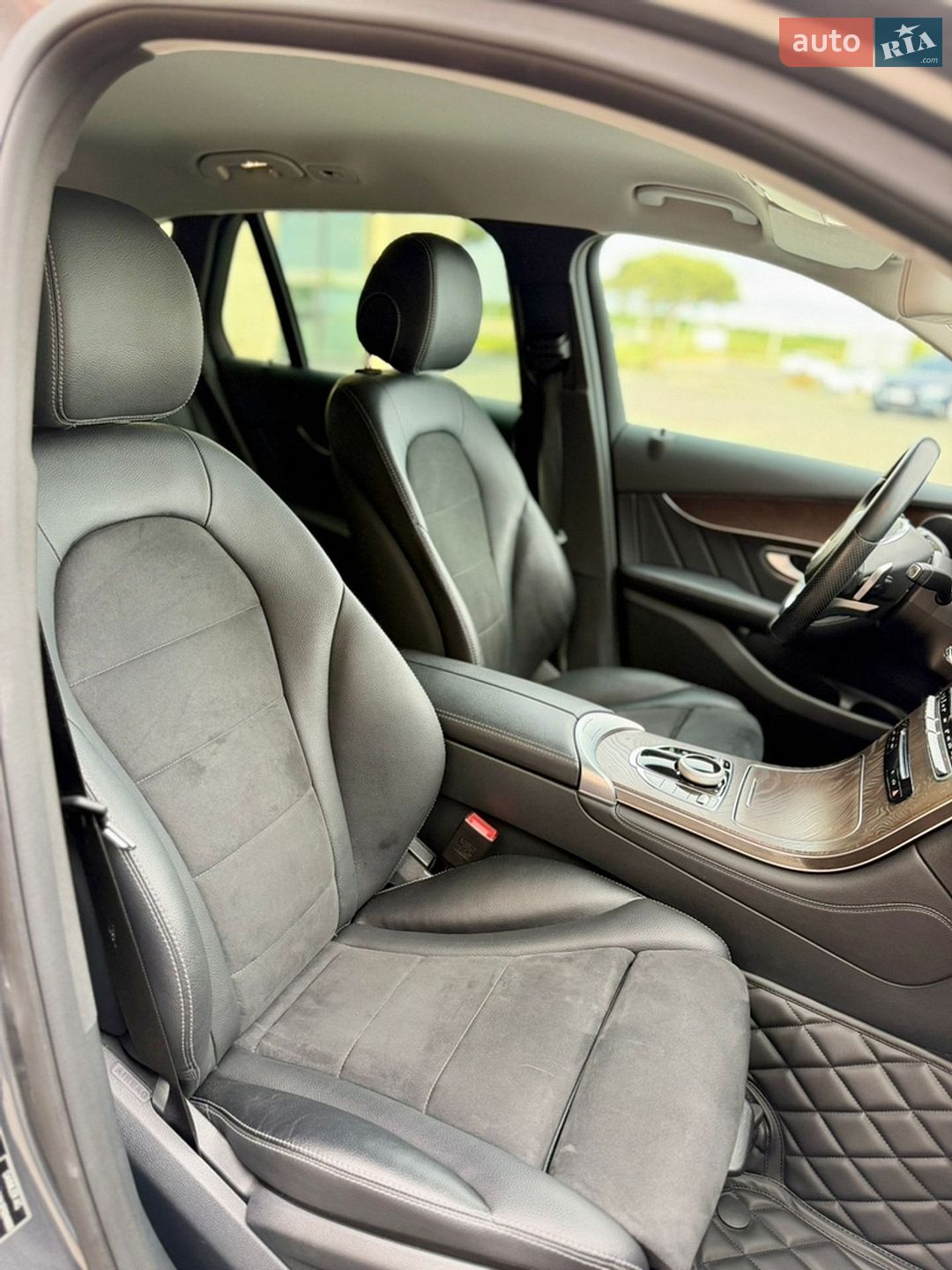 Mercedes-Benz GLC-Class 2015 VIN WDC2539461F024800 фото оголошення 34 з 67