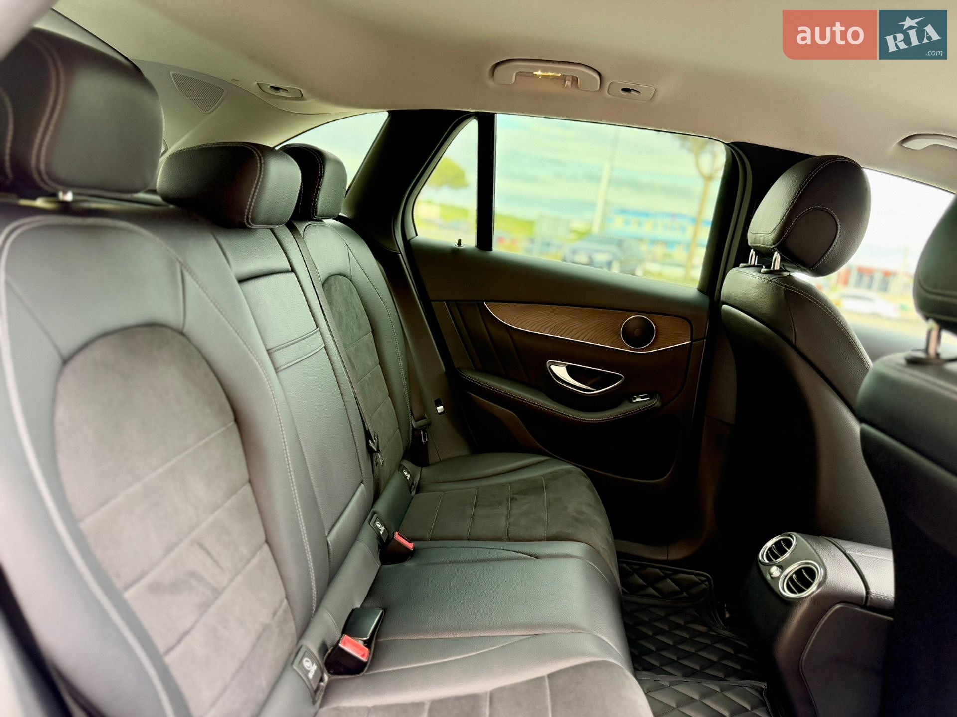 Mercedes-Benz GLC-Class 2015 VIN WDC2539461F024800 фото оголошення 45 з 67
