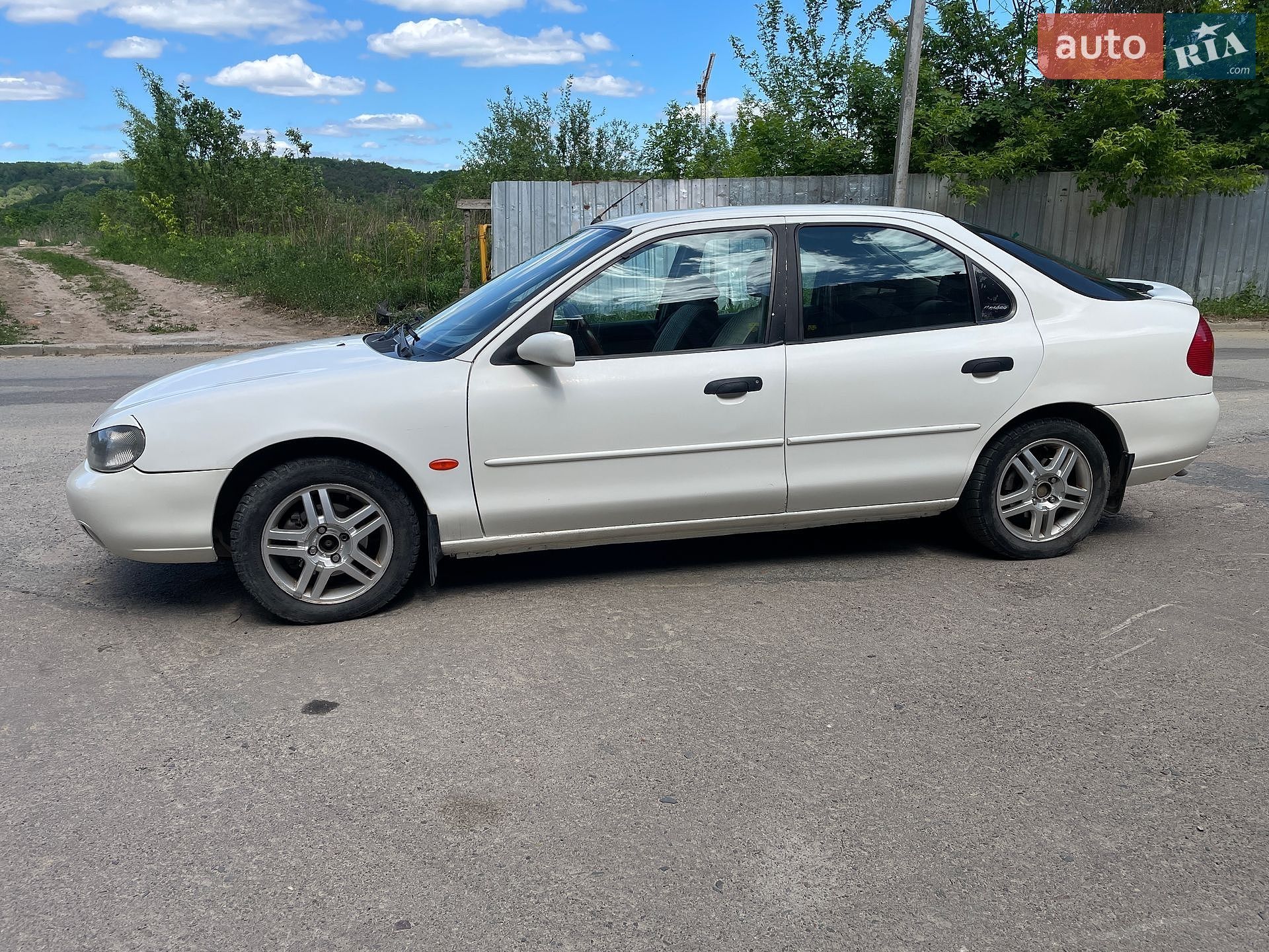 Ford Mondeo 2000 VIN WF0AXXGBBAYC24364 фото оголошення 4 з 24