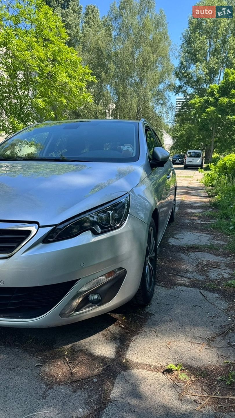 Peugeot 308 2014 VIN VF3LJAHXHES134800 фото оголошення 2 з 30