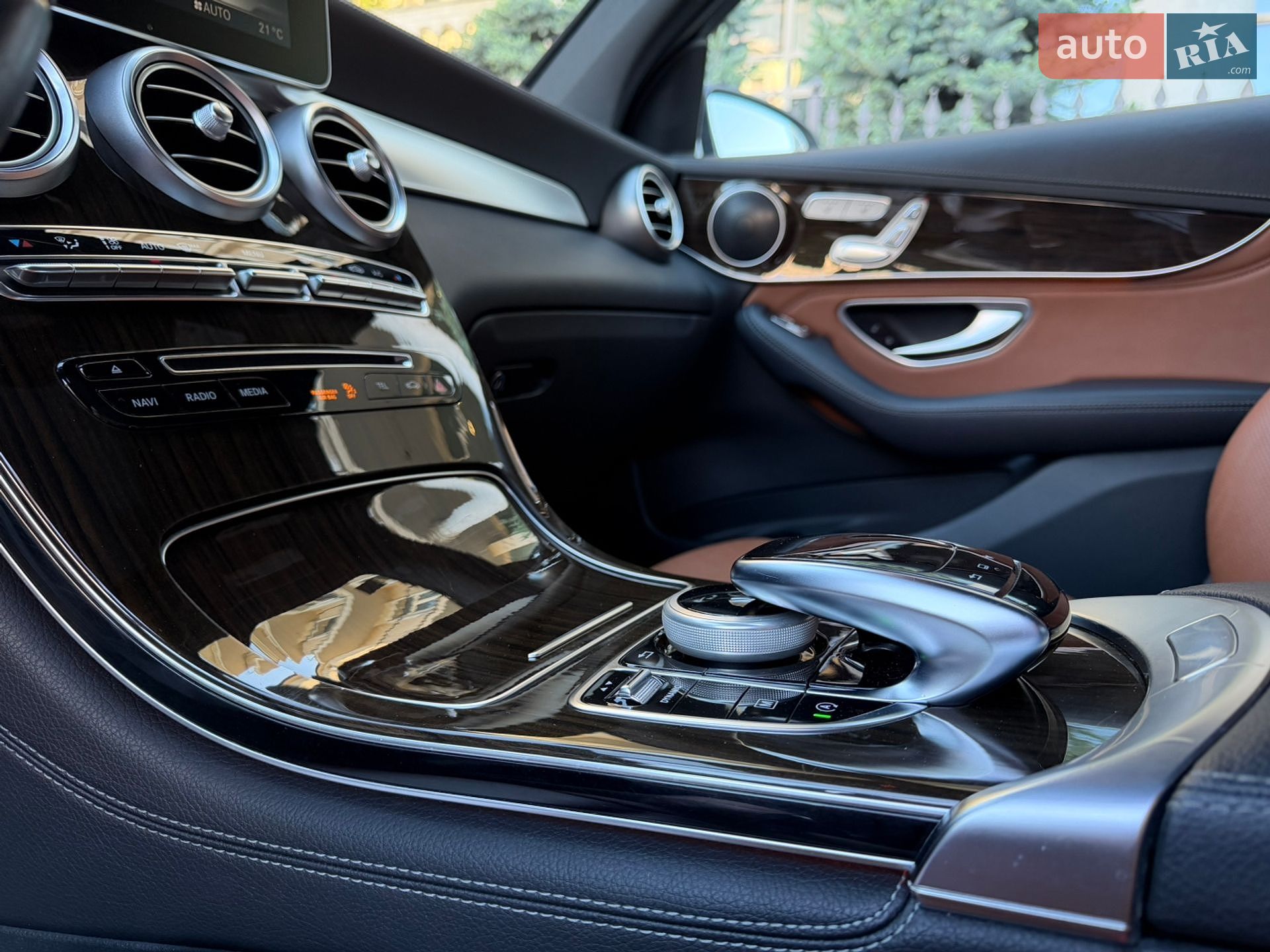 Mercedes-Benz GLC-Class 2016 VIN WDC0G4KB0GF058709 фото оголошення 33 з 44
