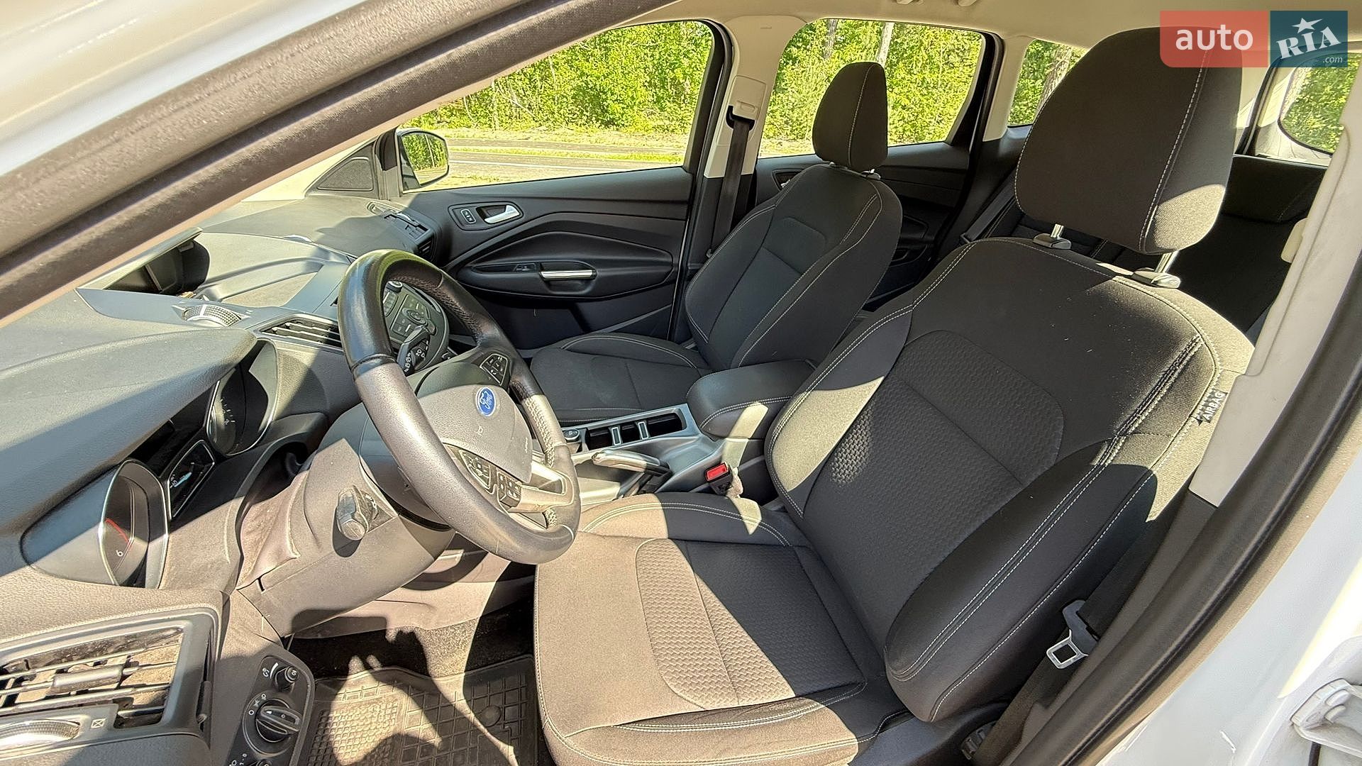 Ford Kuga 2018 VIN WF0AXXWPMAJM13321 фото оголошення 15 з 19