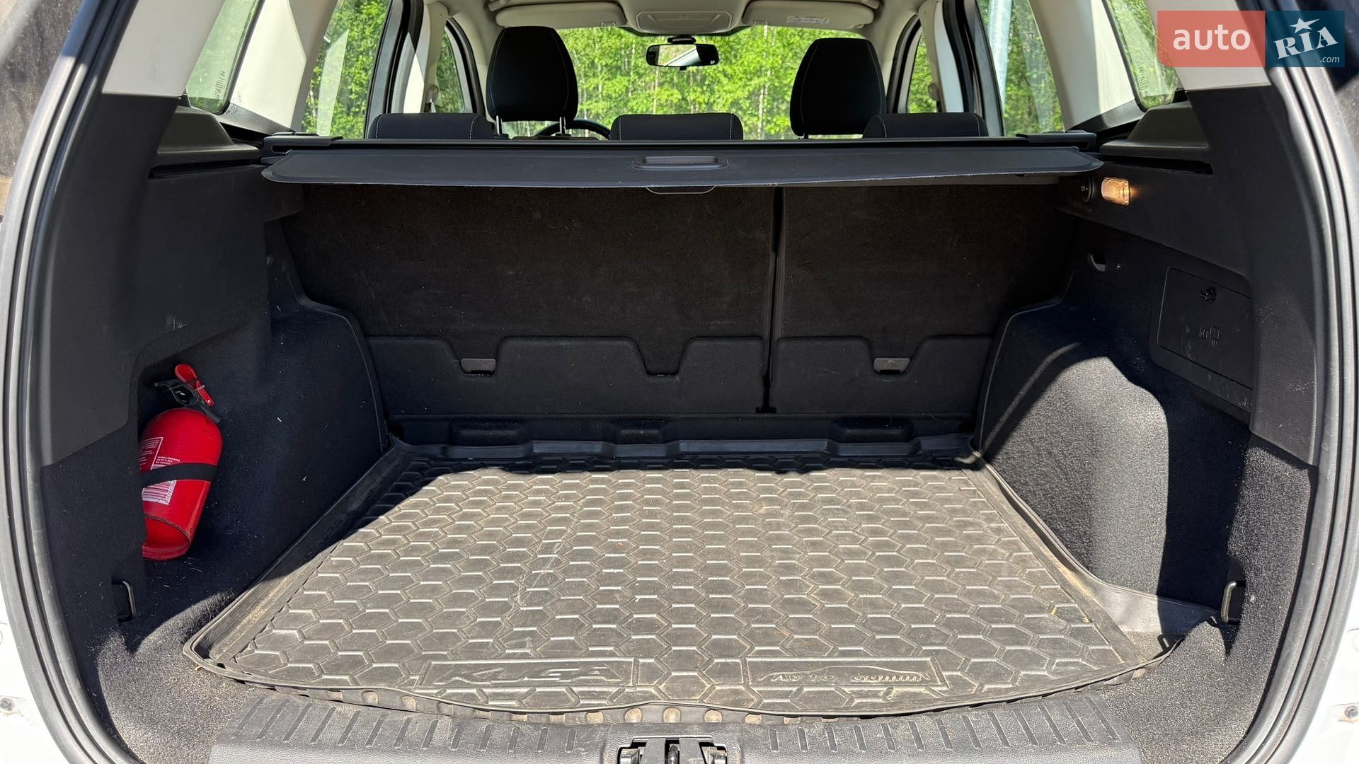 Ford Kuga 2018 VIN WF0AXXWPMAJM13321 фото оголошення 19 з 19