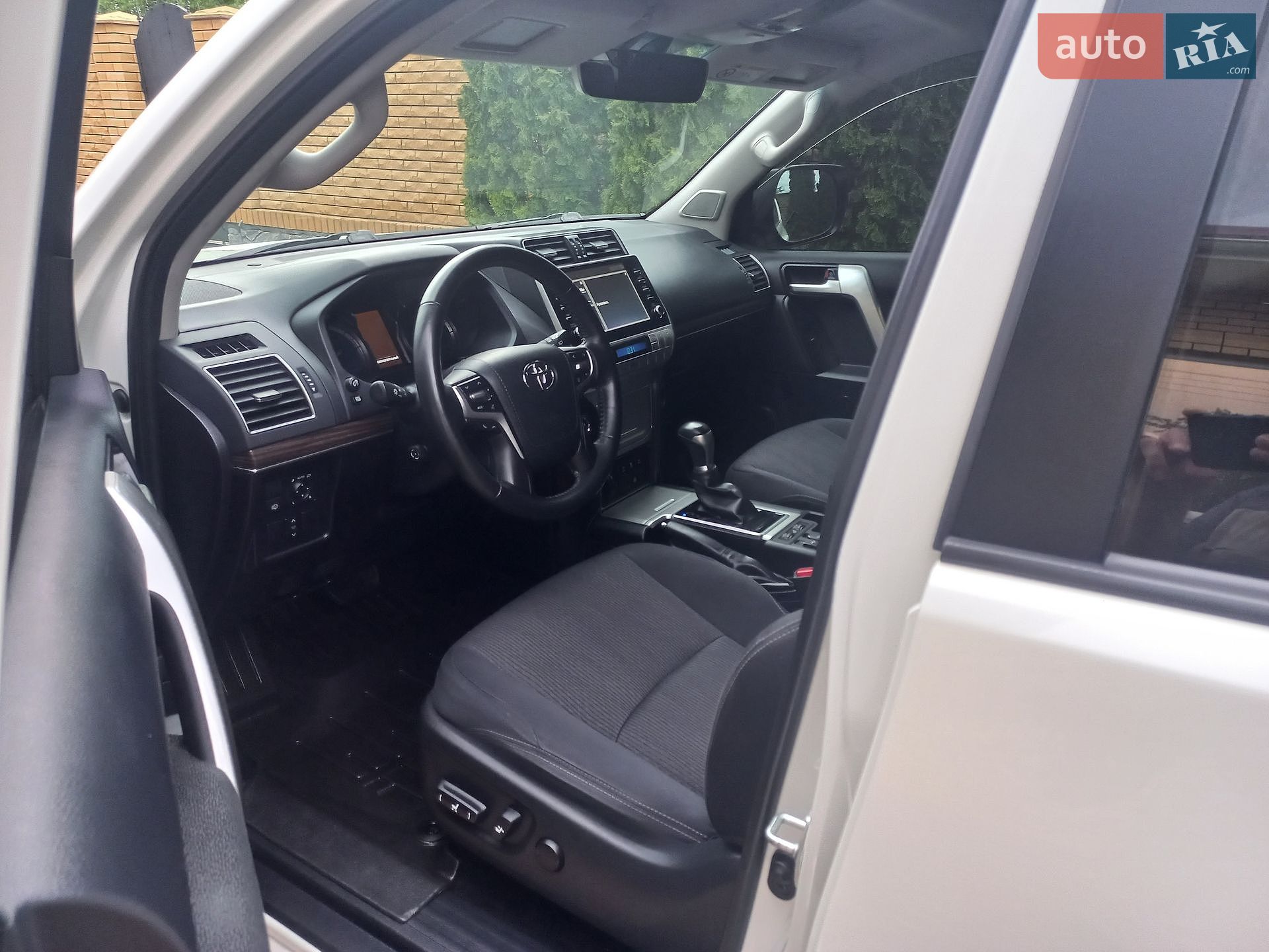 Toyota Land Cruiser Prado 2021 VIN JTEBU3FJ60K202484 фото оголошення 8 з 19