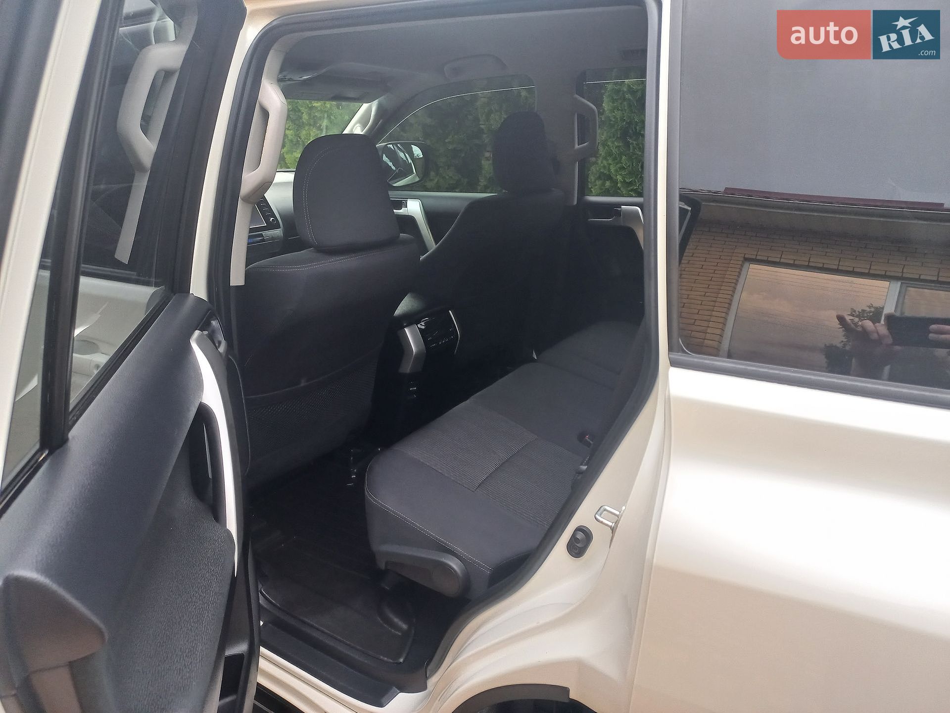 Toyota Land Cruiser Prado 2021 VIN JTEBU3FJ60K202484 фото оголошення 9 з 19