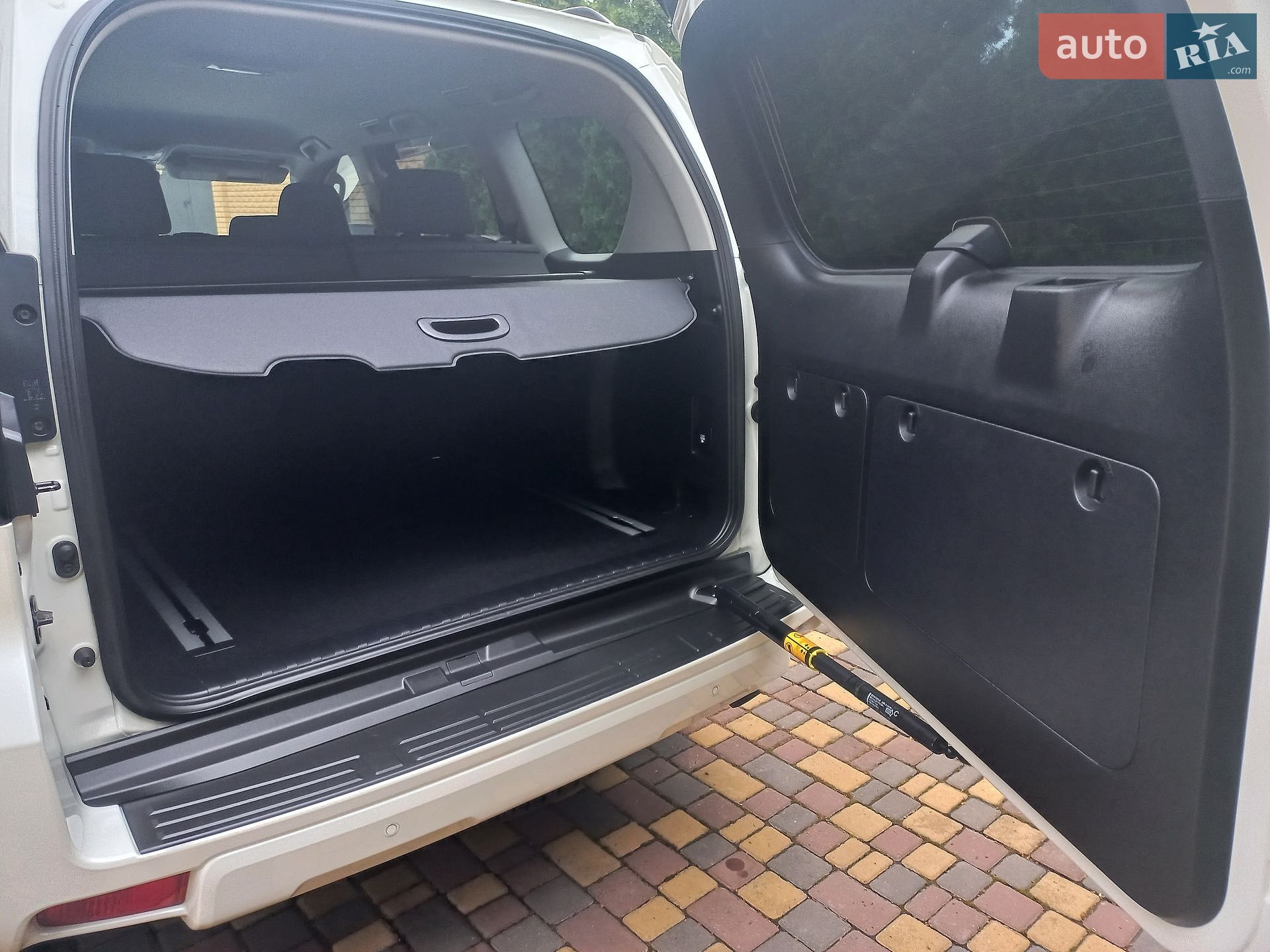 Toyota Land Cruiser Prado 2021 VIN JTEBU3FJ60K202484 фото оголошення 10 з 19