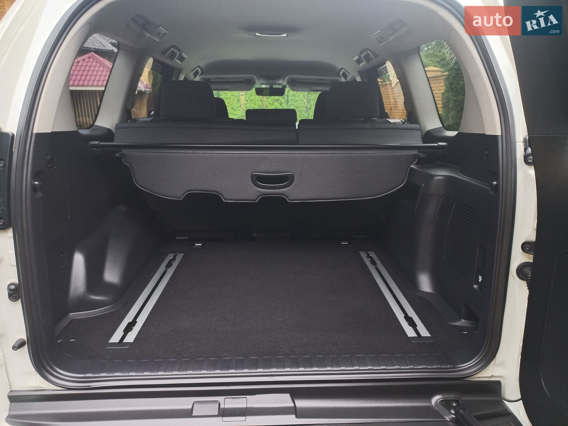 Toyota Land Cruiser Prado 2021 VIN JTEBU3FJ60K202484 фото оголошення 11 з 19