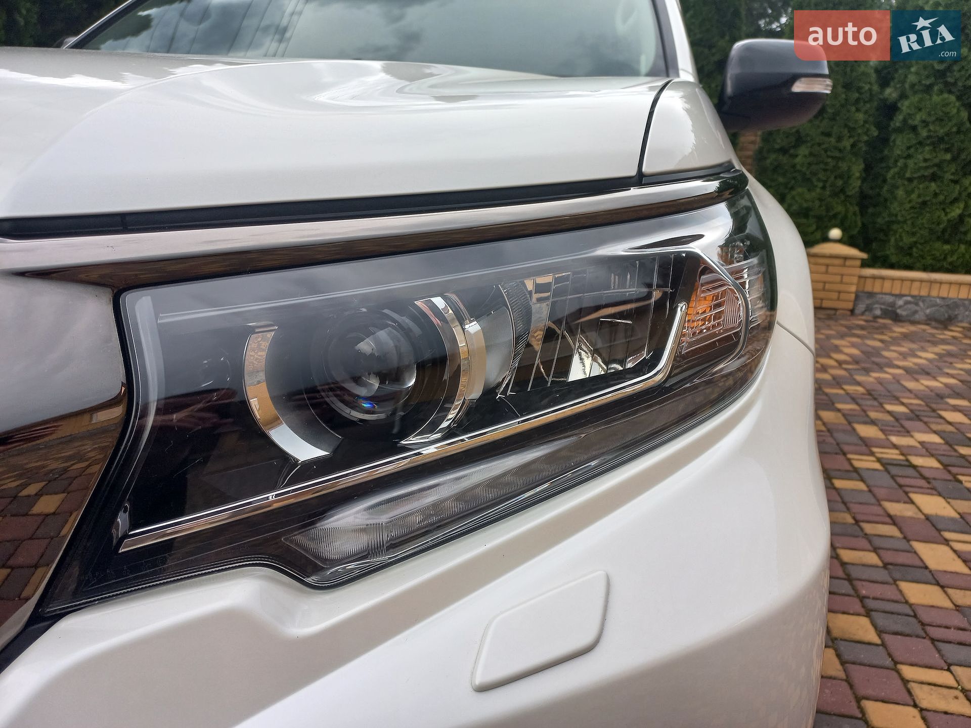 Toyota Land Cruiser Prado 2021 VIN JTEBU3FJ60K202484 фото оголошення 13 з 19