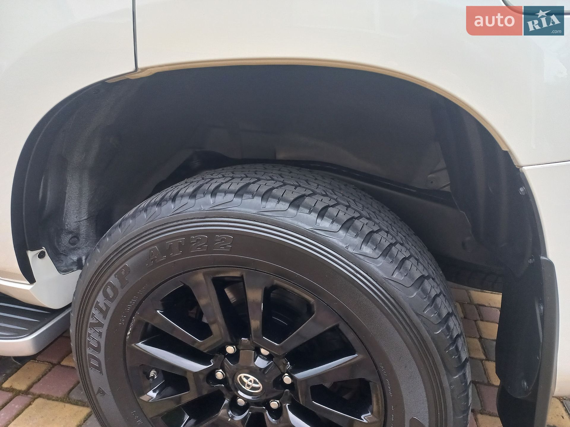 Toyota Land Cruiser Prado 2021 VIN JTEBU3FJ60K202484 фото оголошення 15 з 19