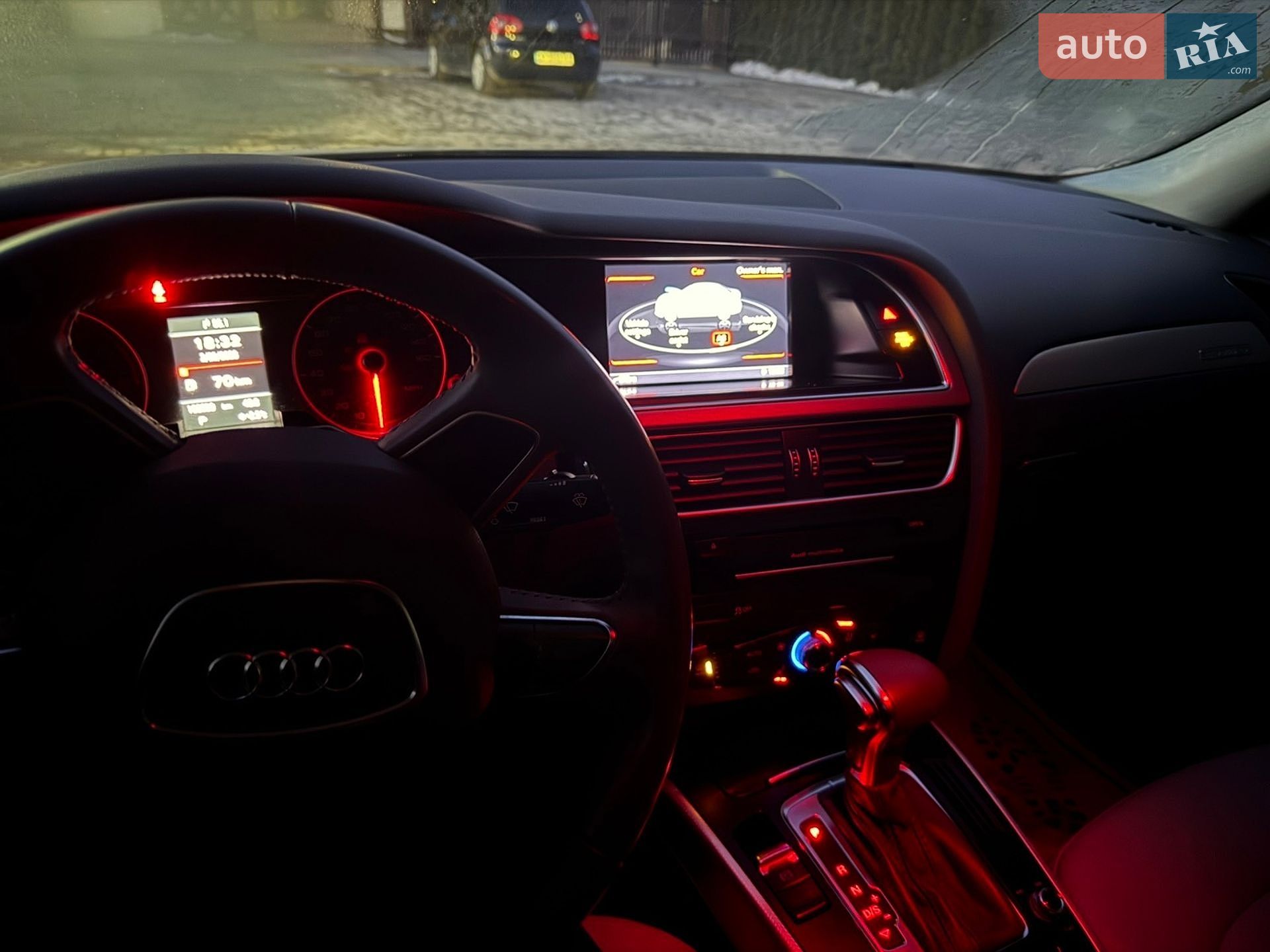 Audi A4 2013 VIN WAUBFAFLXEA080873 фото оголошення 9 з 19