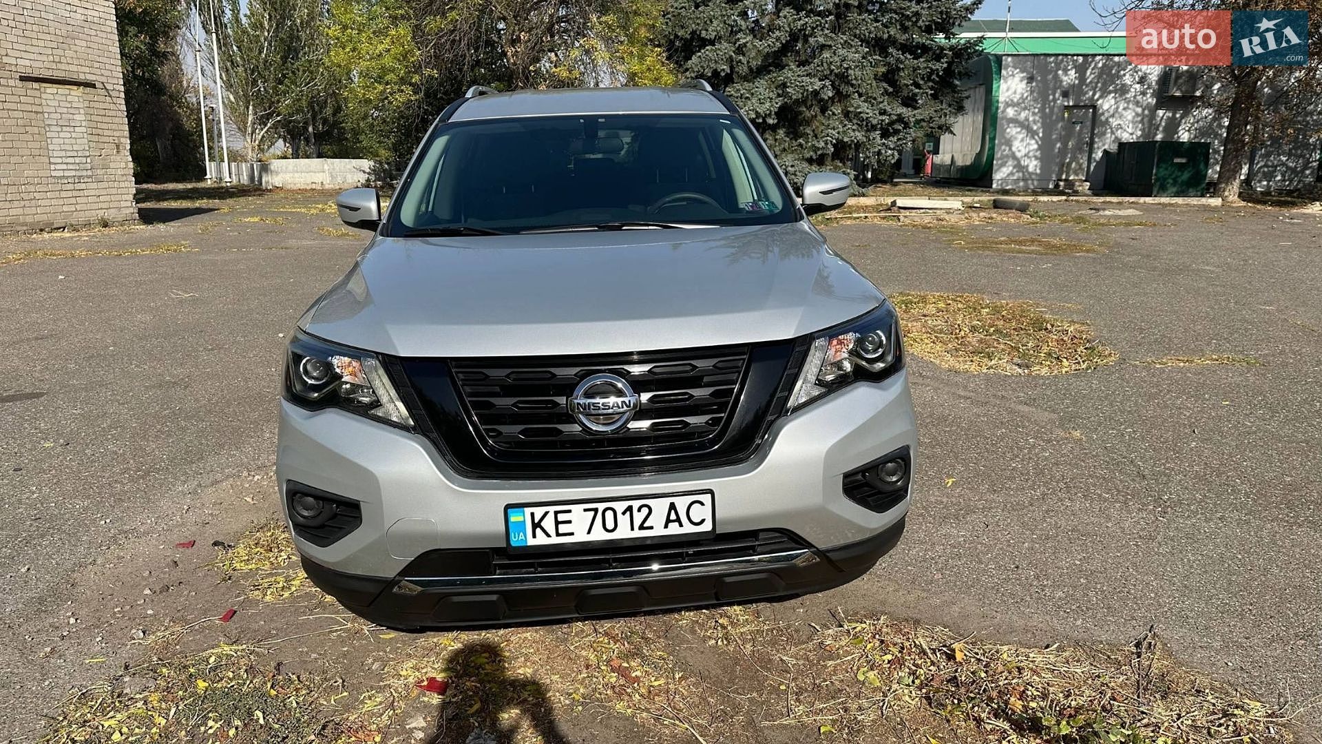 Nissan Pathfinder 2018 VIN 5N1DR2MM7KC589755 фото оголошення 4 з 41