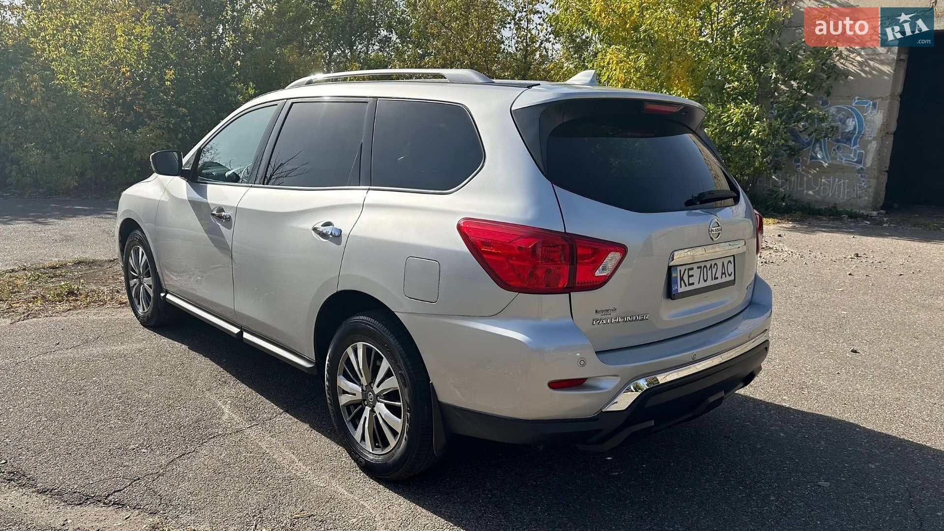 Nissan Pathfinder 2018 VIN 5N1DR2MM7KC589755 фото оголошення 12 з 41