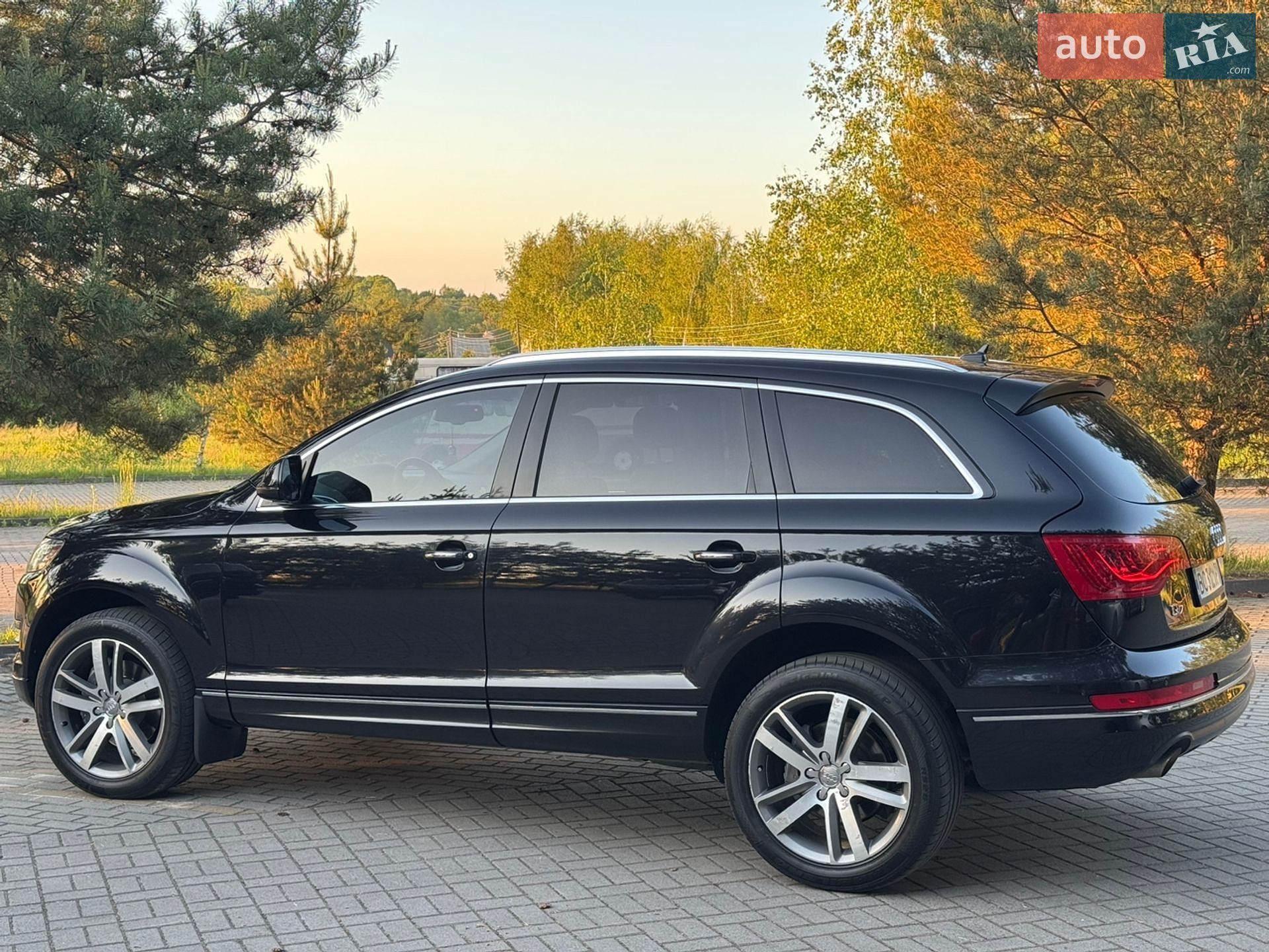 Audi Q7 2011 VIN WA1VMBFE7BD007977 фото оголошення 17 з 36
