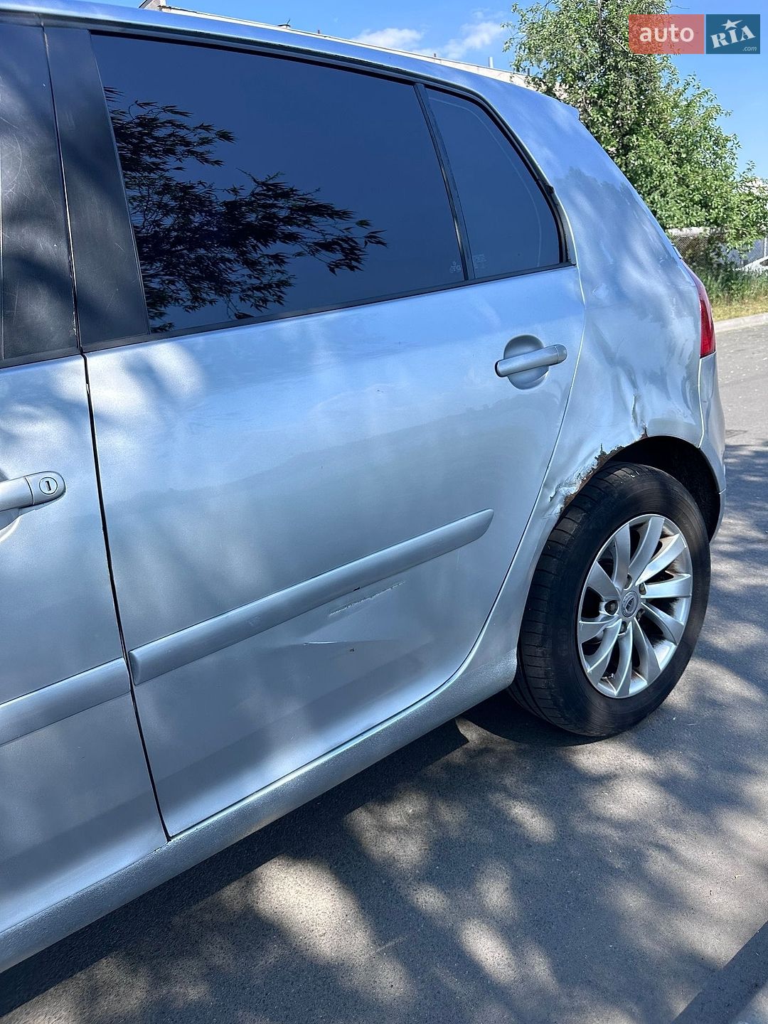 Volkswagen Golf 2005 VIN WVWZZZ1KZ5Z000068 фото оголошення 5 з 7