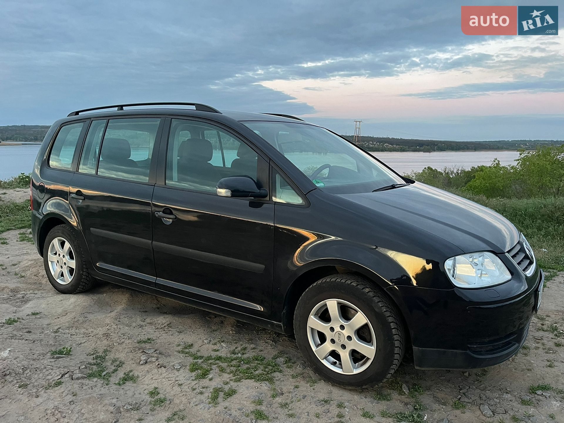 Volkswagen Touran 2003 VIN WVGZZZ1TZ4W076820 фото оголошення 2 з 5