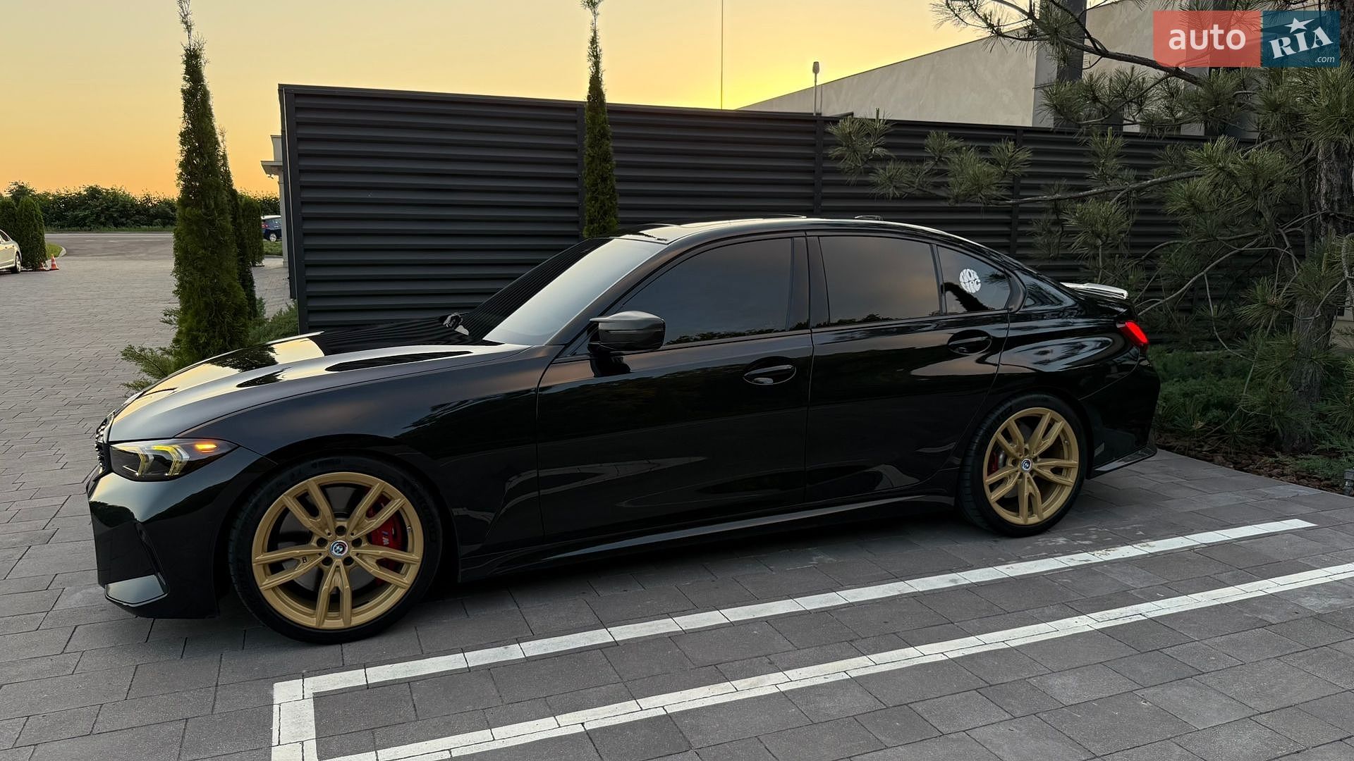 BMW 3 Series 2023 VIN 3MW49FS03R8D87232 фото оголошення 8 з 51