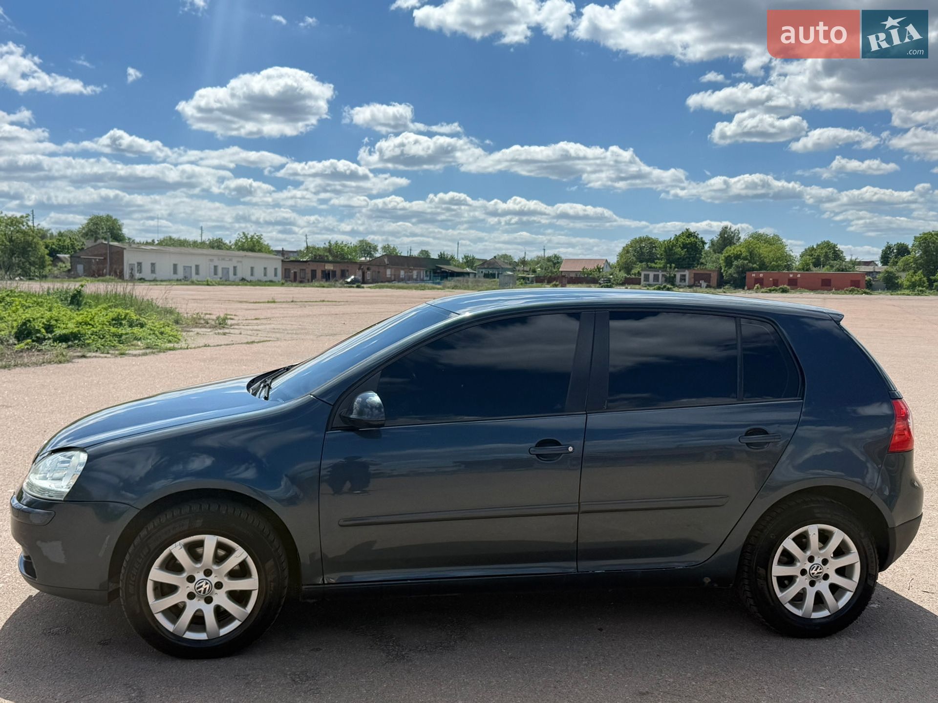 Volkswagen Golf 2004 VIN WVWZZZ1KZ5P057389 фото оголошення 2 з 11