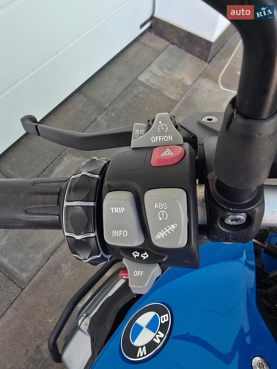 BMW R 1200R 2015 VIN WB10A1409FZ196860 фото оголошення 2 з 3