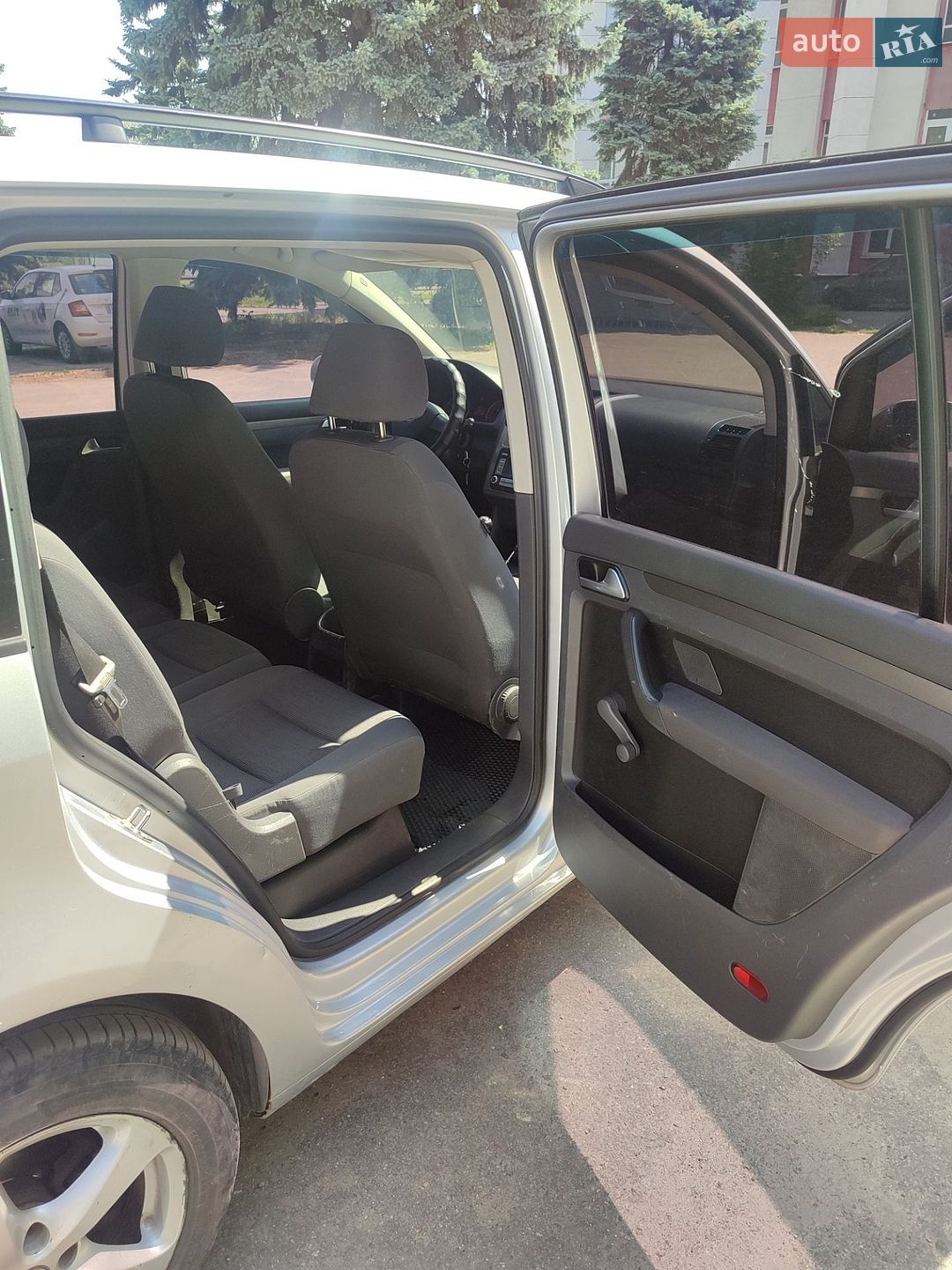 Volkswagen Touran 2007 VIN WVGZZZ1TZ8W040477 фото оголошення 8 з 11