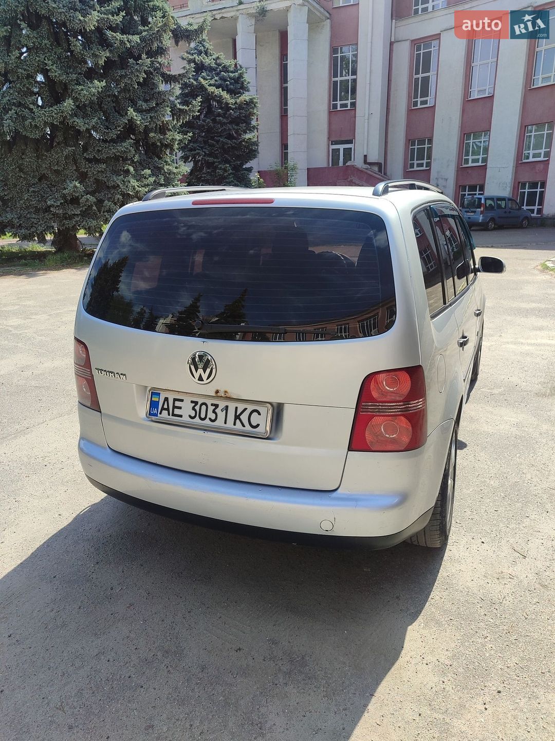 Volkswagen Touran 2007 VIN WVGZZZ1TZ8W040477 фото оголошення 3 з 11