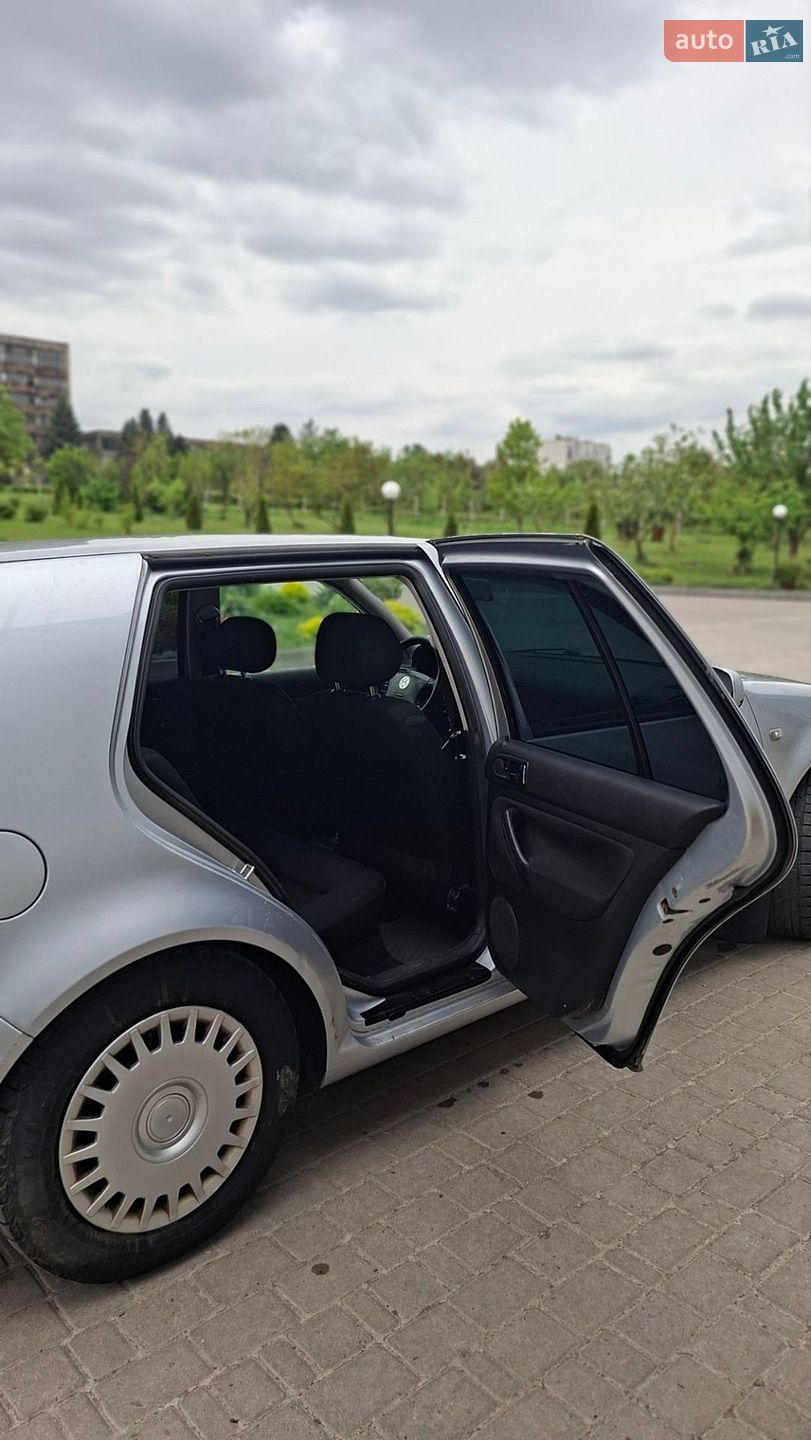 Volkswagen Golf 2002 VIN WVWZZZ1JZ2U561468 фото оголошення 8 з 12