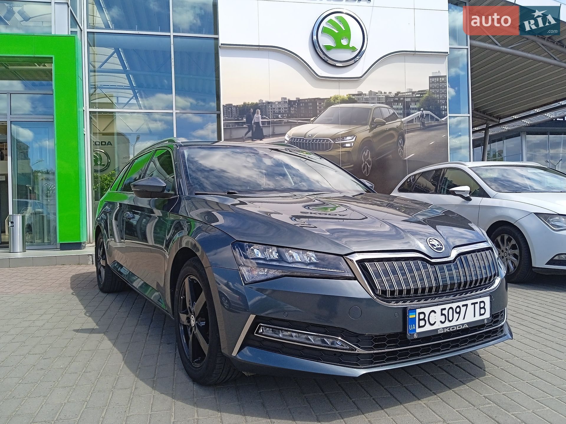 Skoda Superb 2020 VIN TMBJW7NP2L7059130 фото оголошення 8 з 76