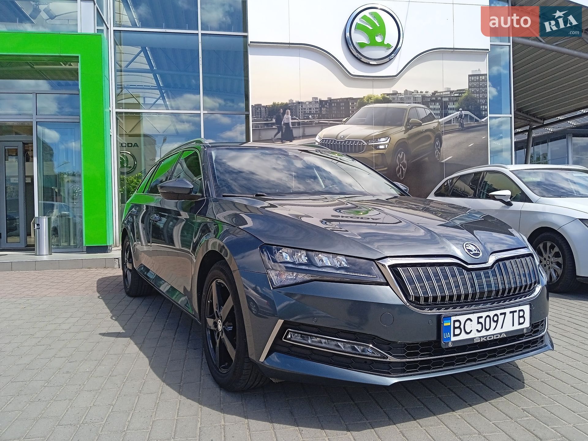 Skoda Superb 2020 VIN TMBJW7NP2L7059130 фото оголошення 7 з 76