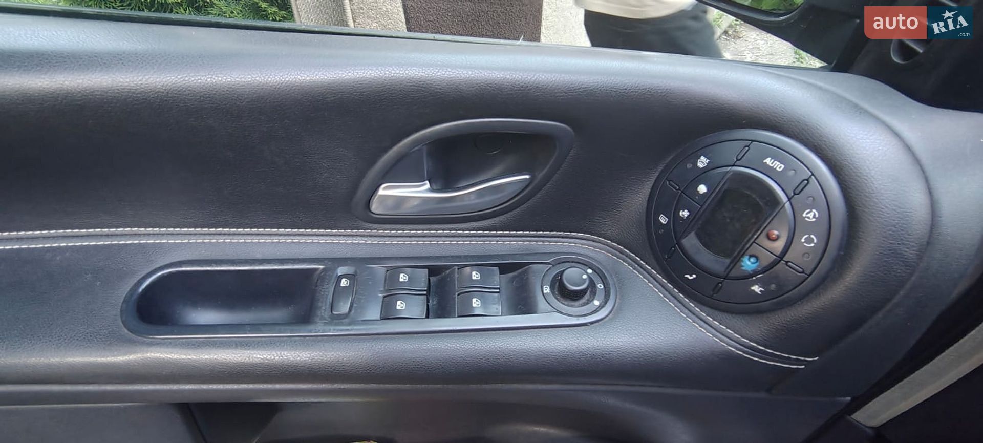 Renault Espace 2012 VIN VF1JK1JCC46663604 фото оголошення 2 з 16