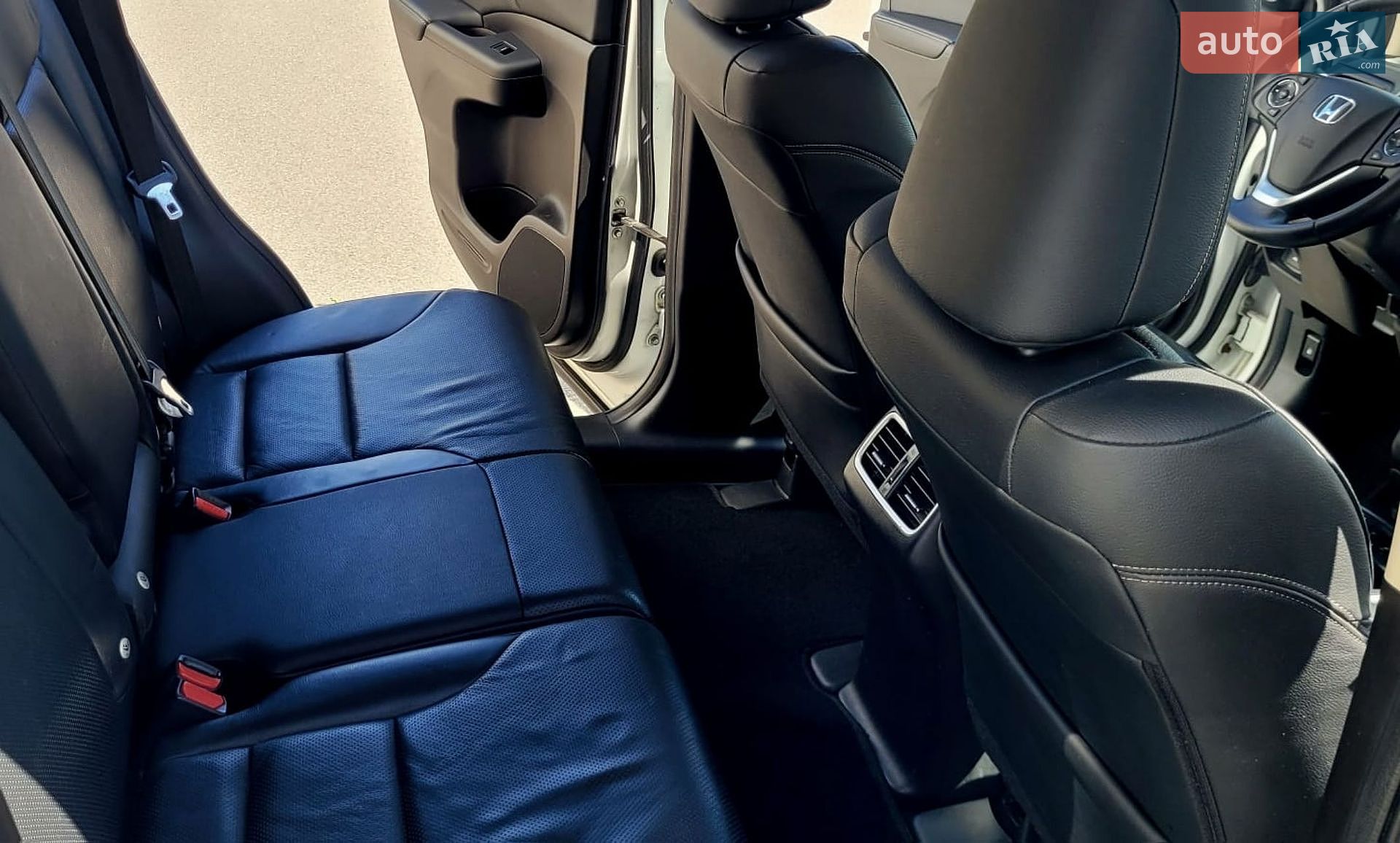 Honda CR-V 2015 VIN SHSRE6890FU509245 фото оголошення 10 з 20