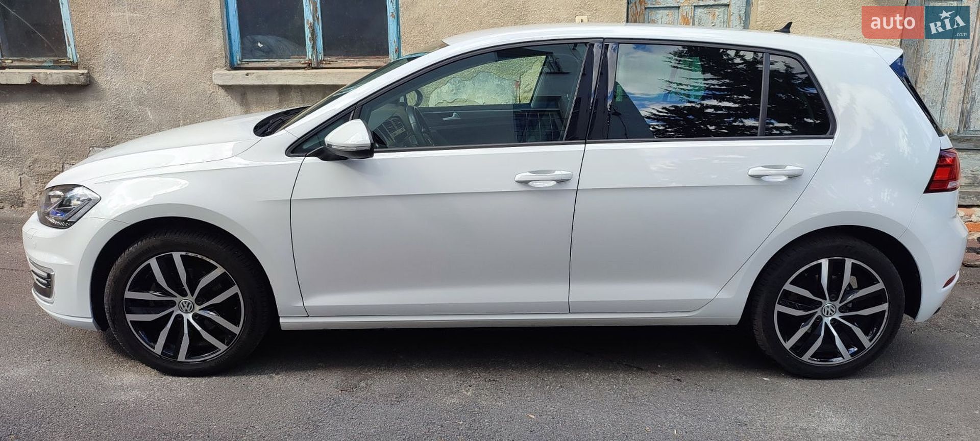 Volkswagen e-Golf 2020 VIN WVWZZZAUZLW917706 фото оголошення 17 з 51